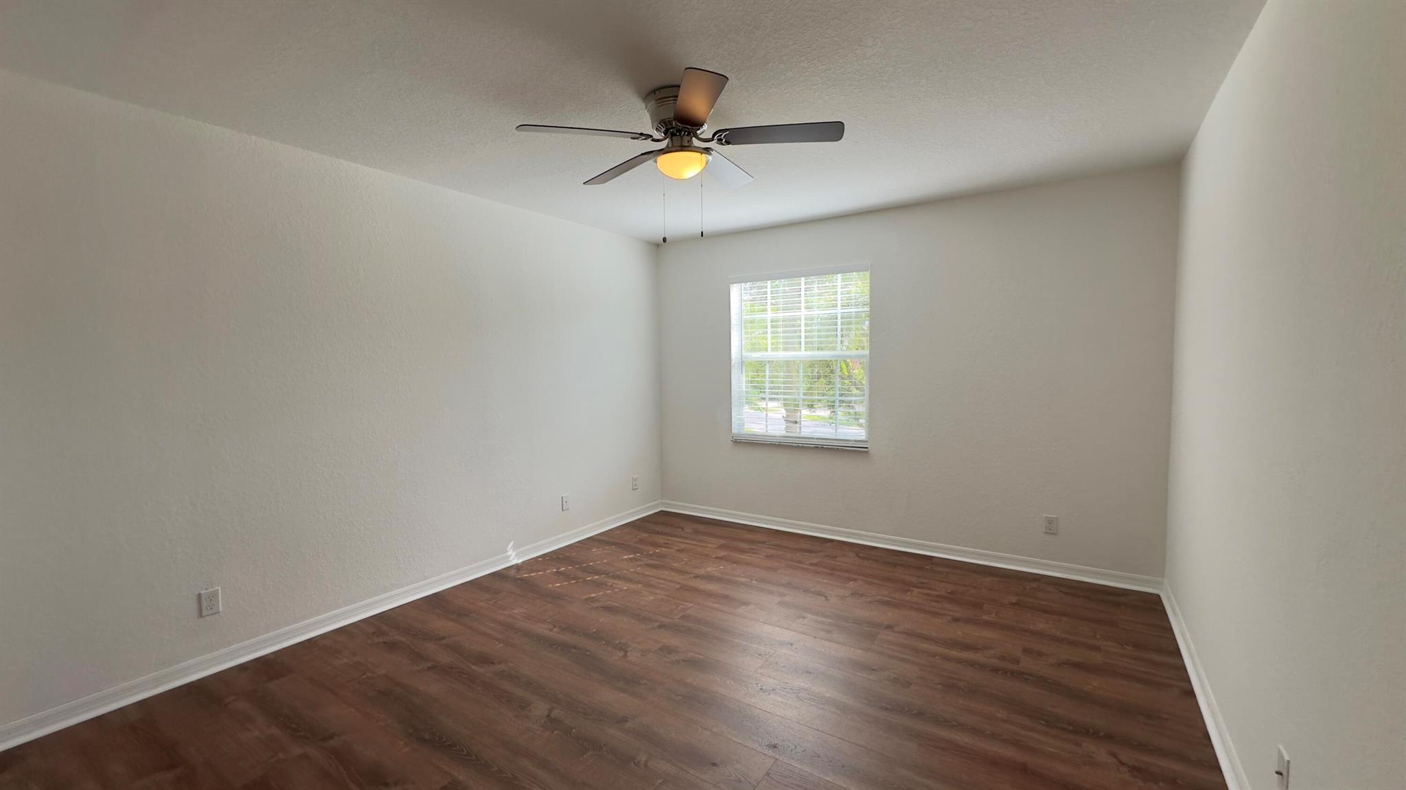 OAKMONT ESTATES PUD - Residential Lease