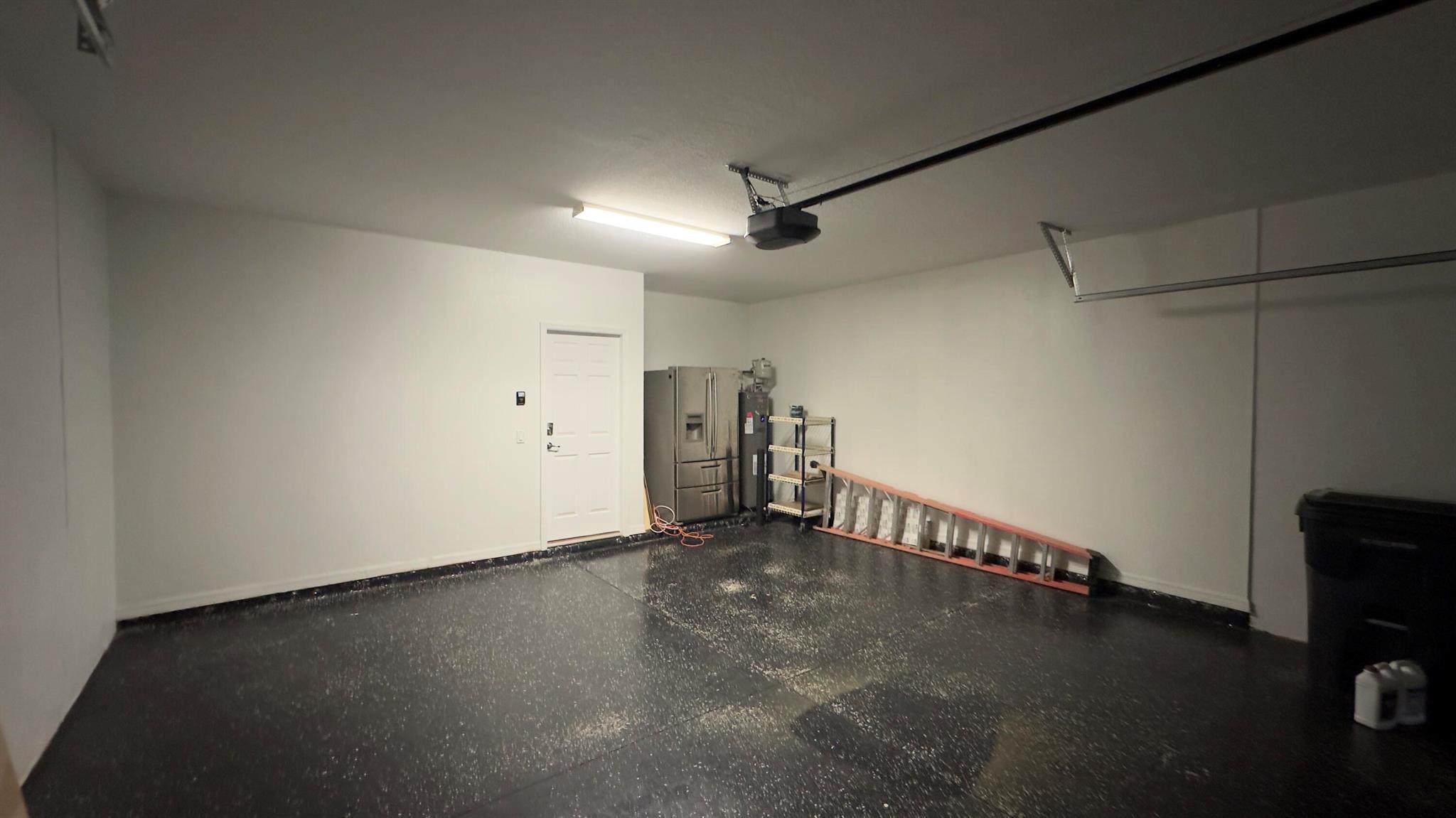 OAKMONT ESTATES PUD - Residential Lease