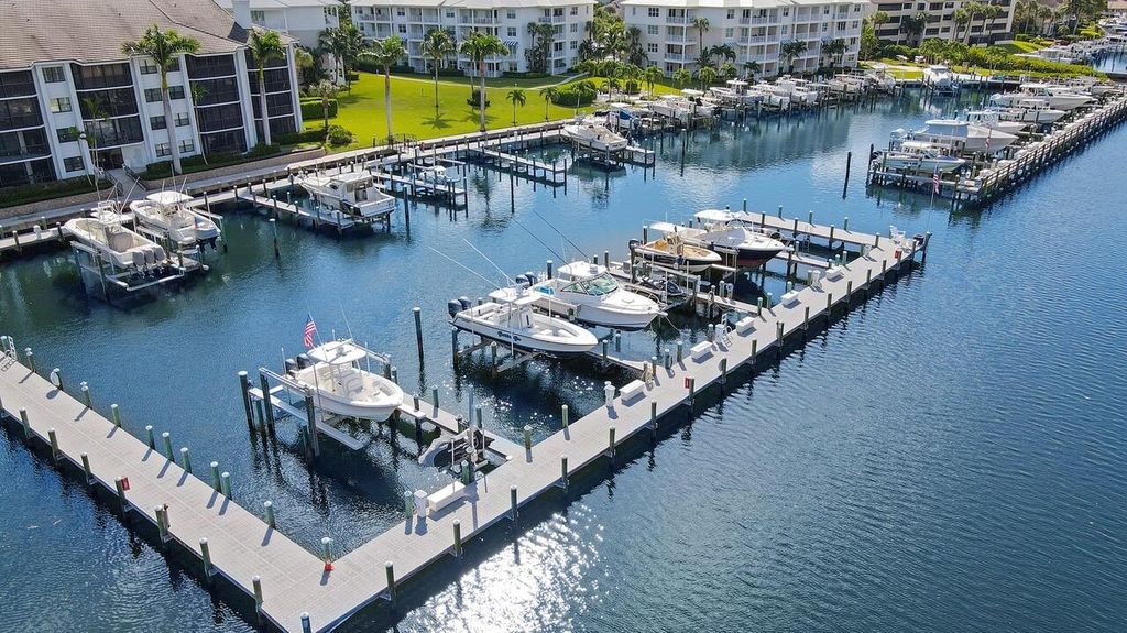 Photo of 941 Bay Colony Drive S, Juno Beach, FL 33408 (MLS # R10923261)