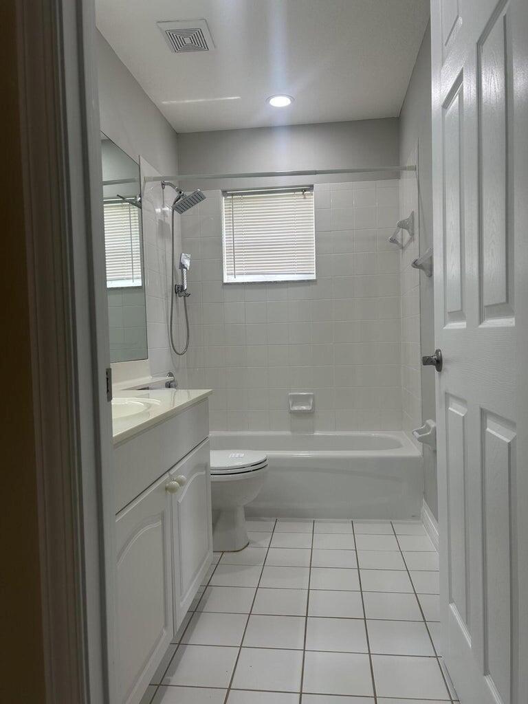 WOODBINE PAR J - Residential Lease