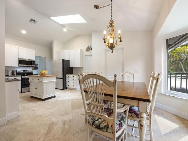 PADDOCK PARK 2 OF WELLING - Residential