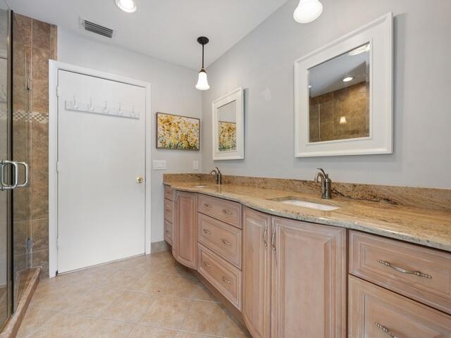 PADDOCK PARK 2 OF WELLING - Residential