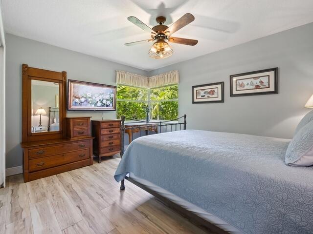 PADDOCK PARK 2 OF WELLING - Residential