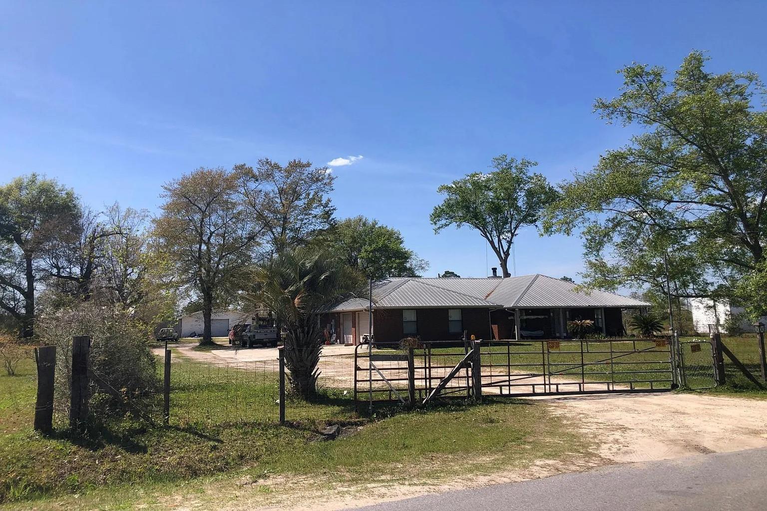 8815 Dorothy Farris Rd