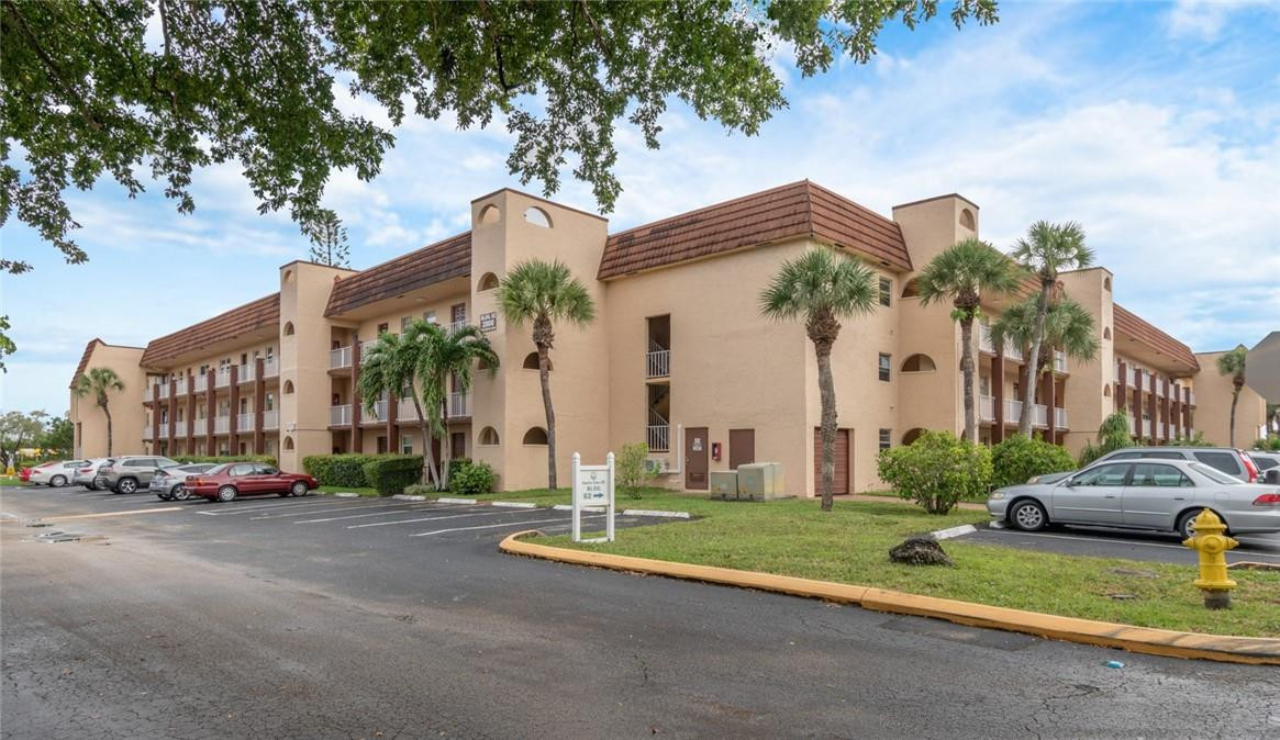Sunrise Lakes - Residential
