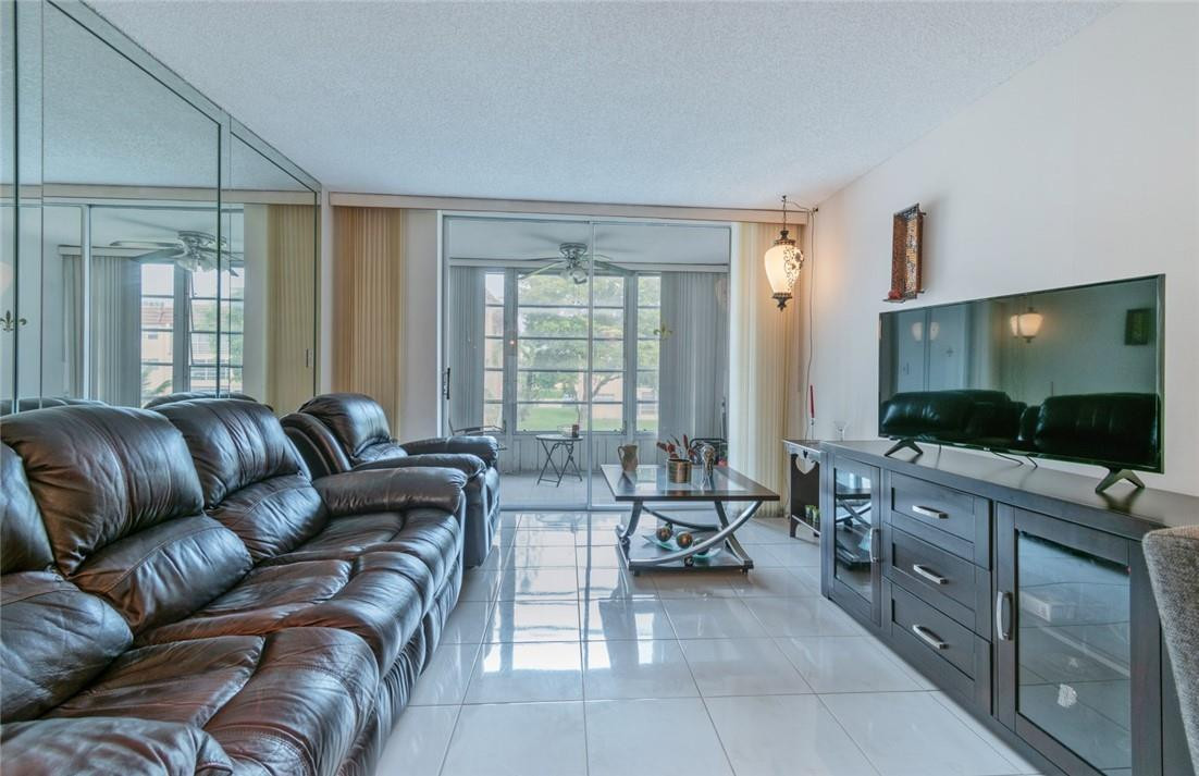 Sunrise Lakes - Residential
