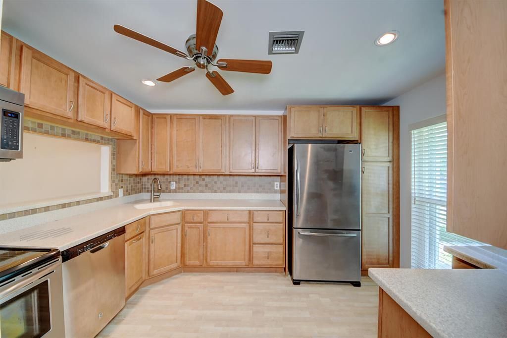 Photo of 1011 Pheasant Run Drive #B, Fort Pierce, FL 34982 (MLS # R10733315)