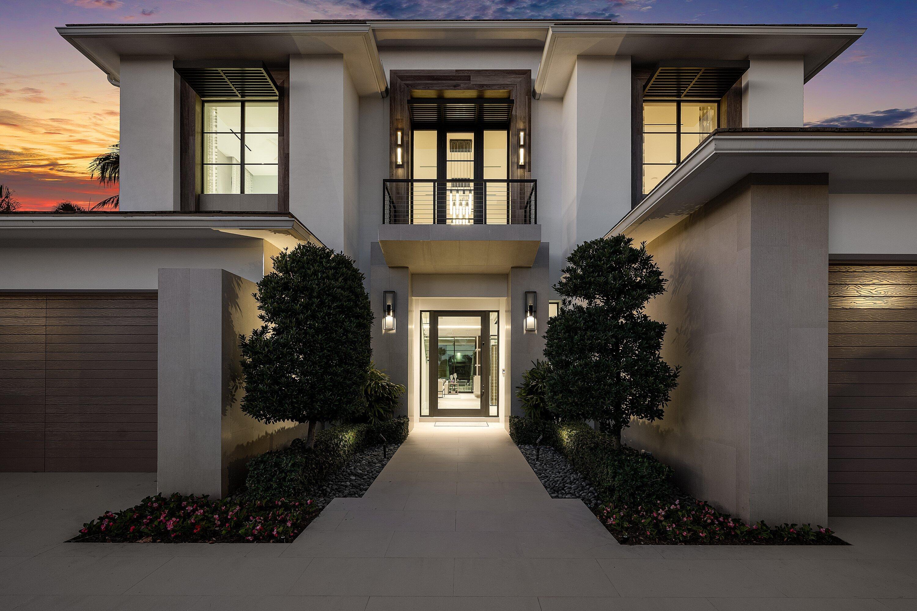 471 ROYAL PALM Way