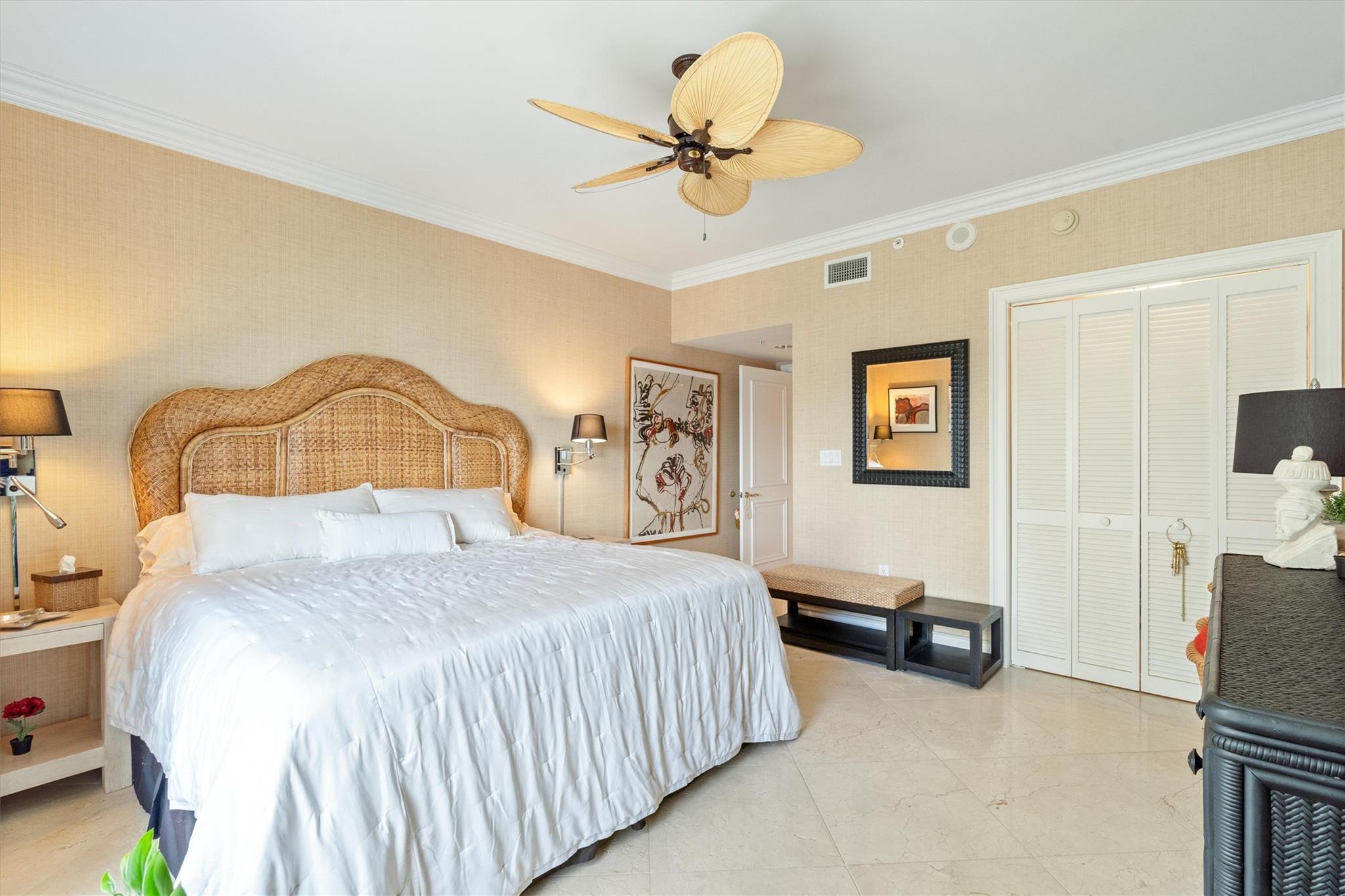 ALHAMBRA PLACE CONDO - Residential Lease