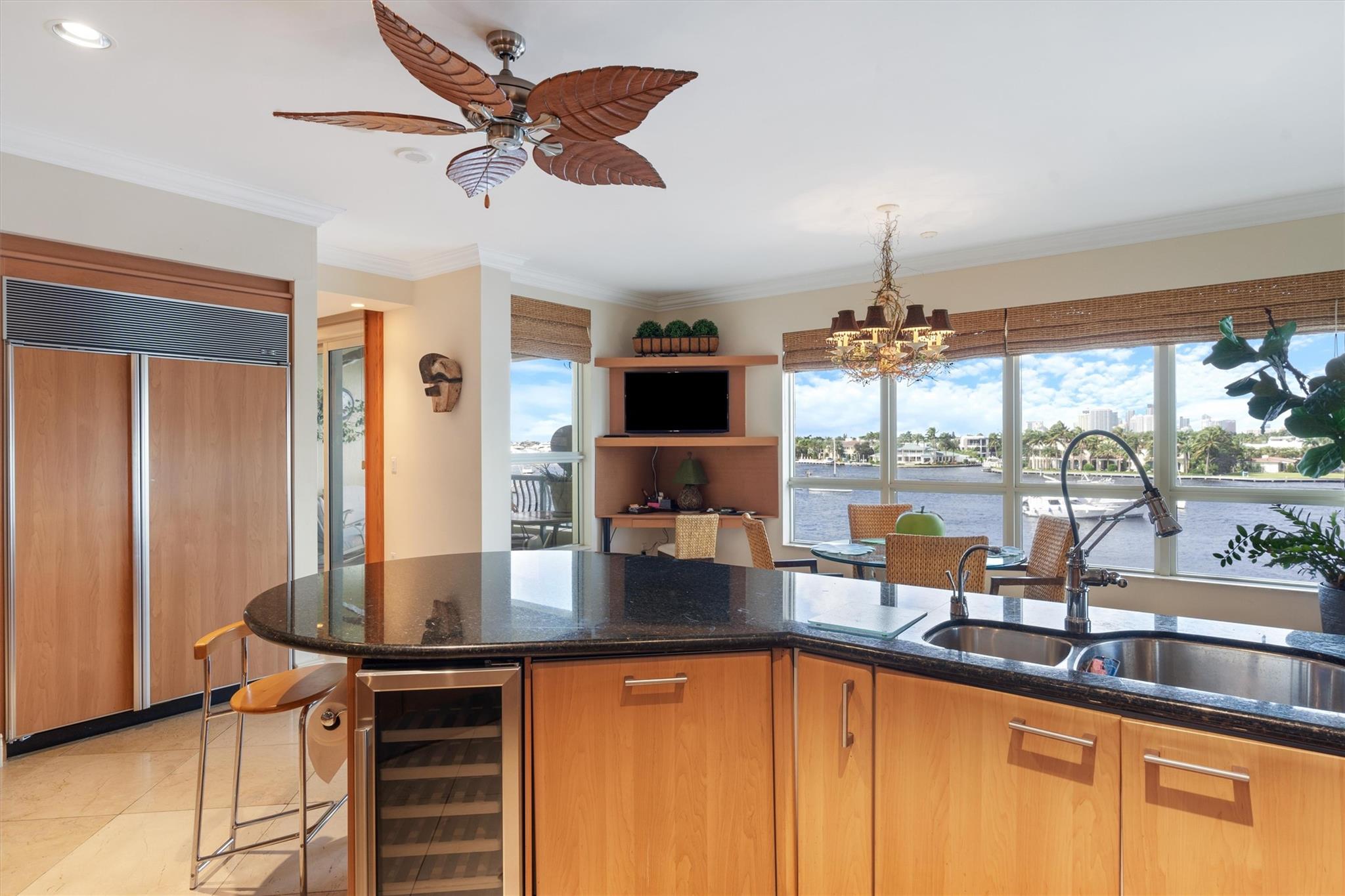 ALHAMBRA PLACE CONDO - Residential Lease