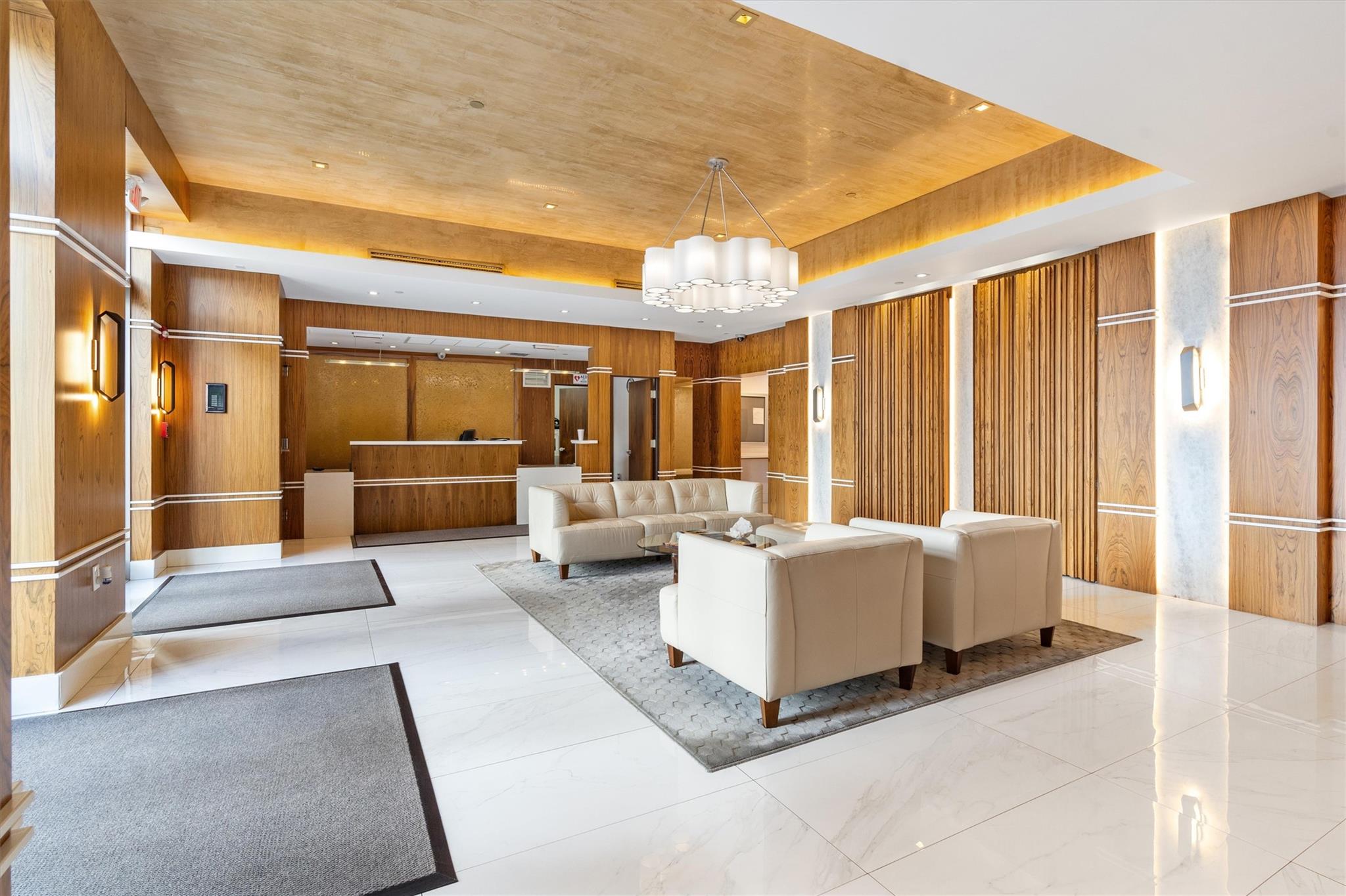 ALHAMBRA PLACE CONDO - Residential Lease