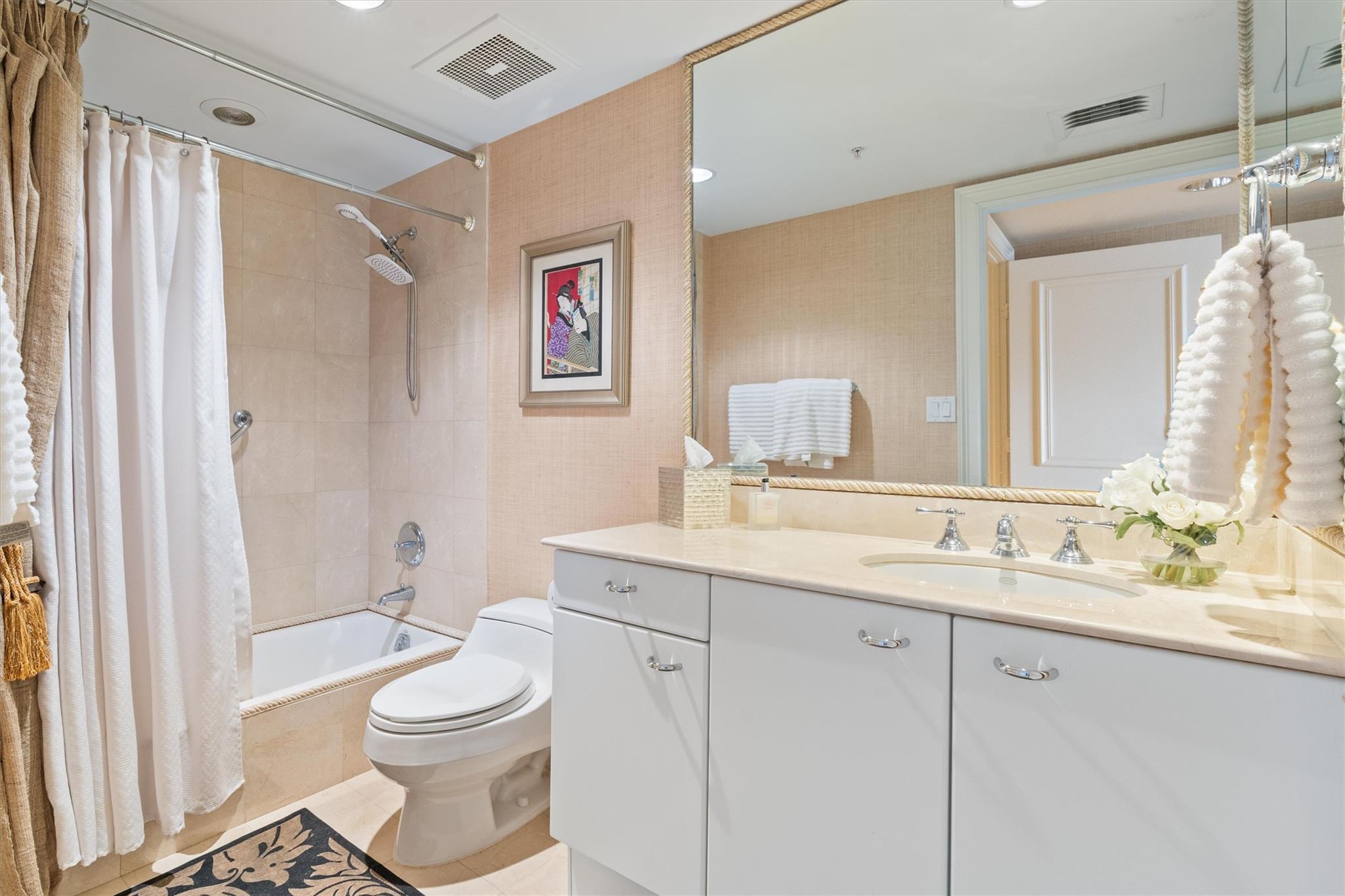 ALHAMBRA PLACE CONDO - Residential Lease