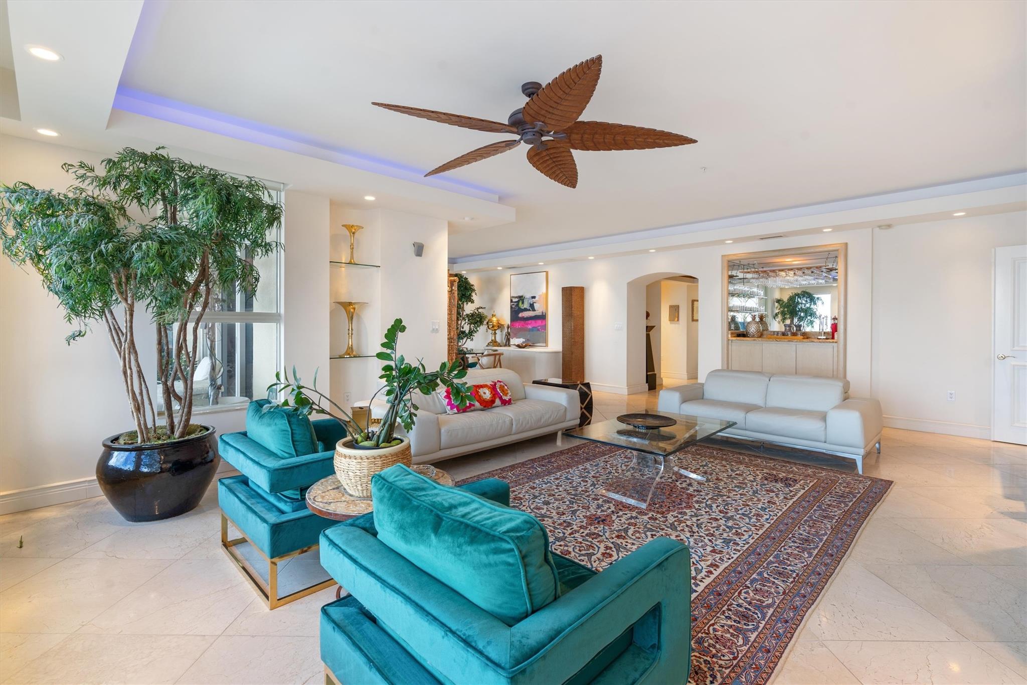 ALHAMBRA PLACE CONDO - Residential Lease
