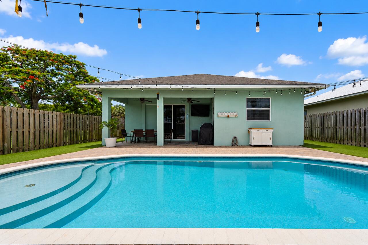 17620 Cinquez Park Road W