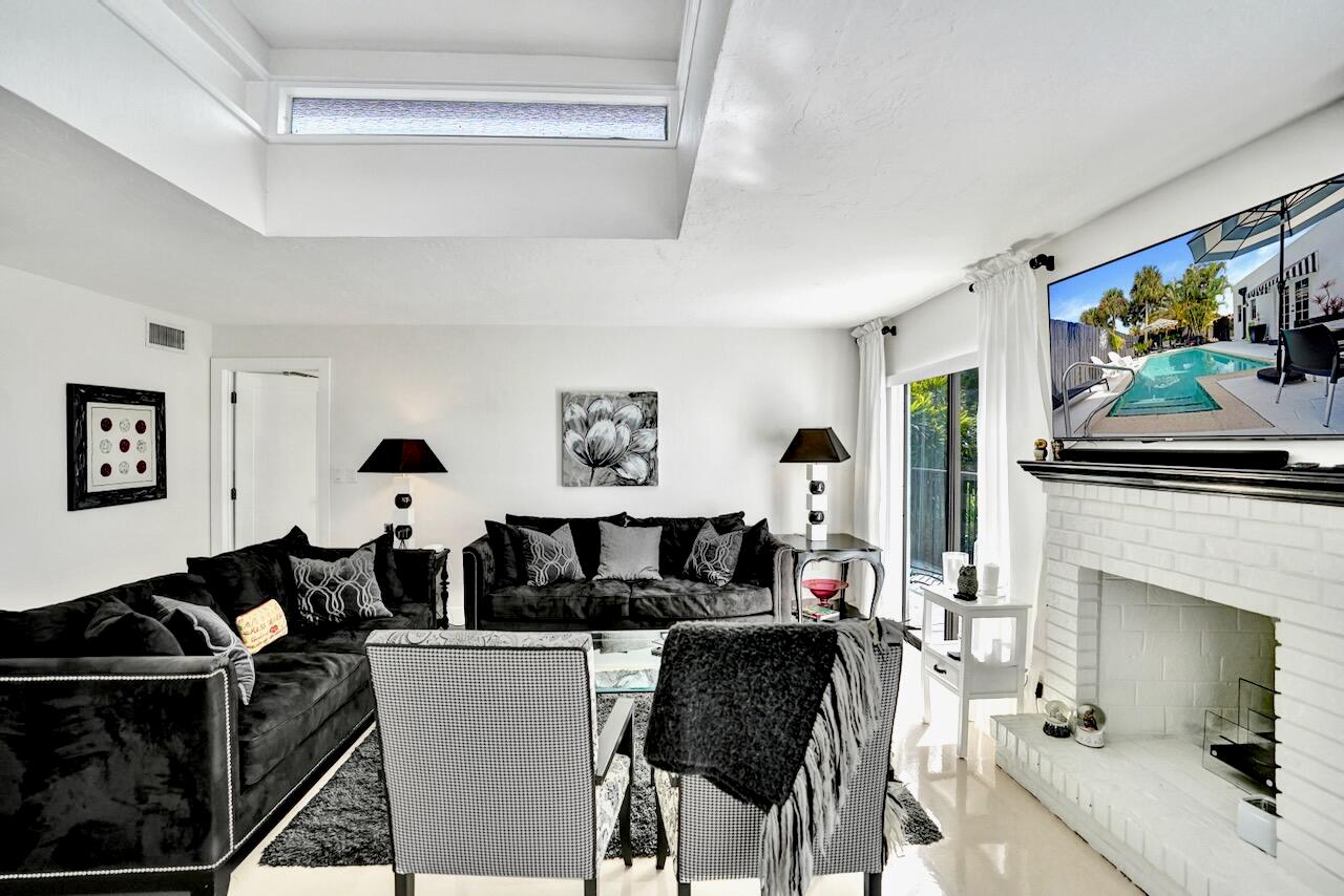 INDIAN SPRING 2 - Residential