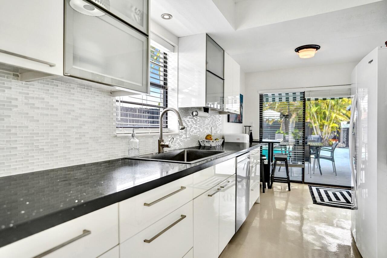 INDIAN SPRING 2 - Residential