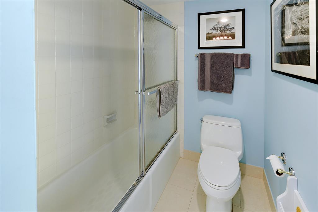 SEASCAPE II CONDOMINIUM - Residential