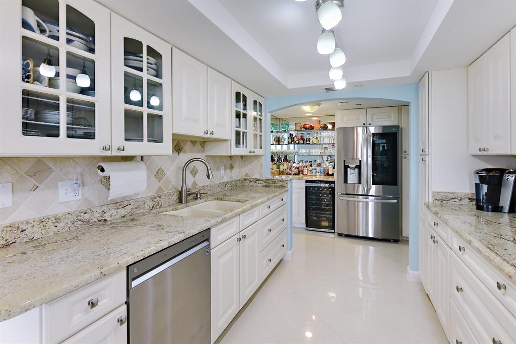 SEASCAPE II CONDOMINIUM - Residential