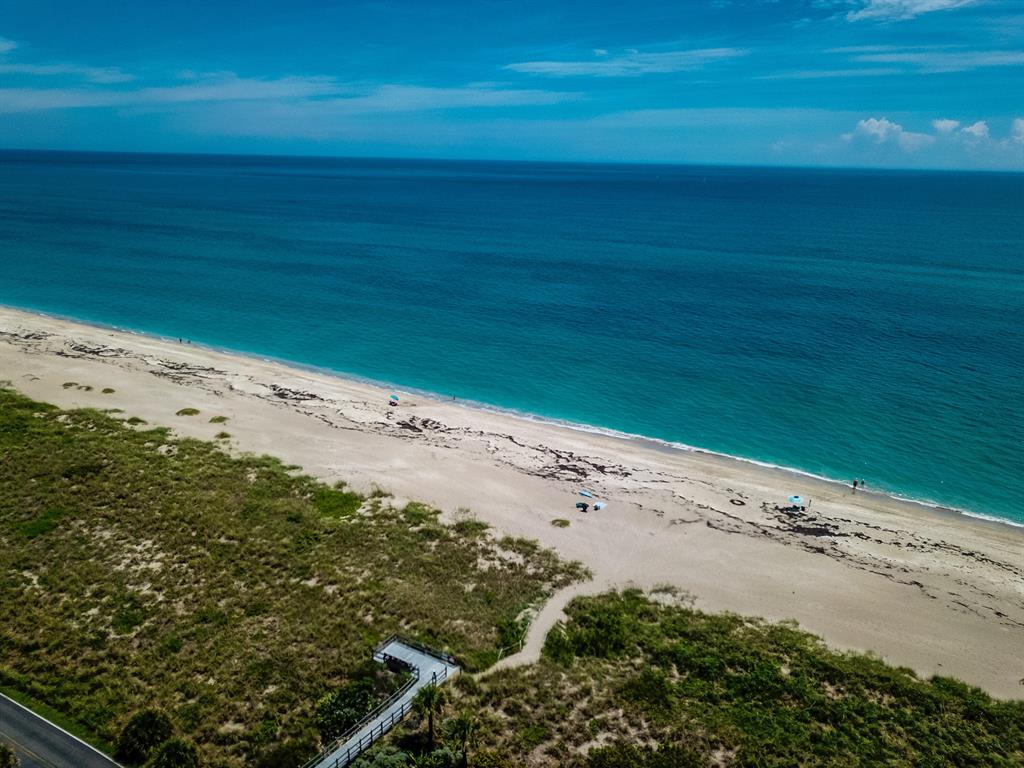 SEASCAPE II CONDOMINIUM - Residential