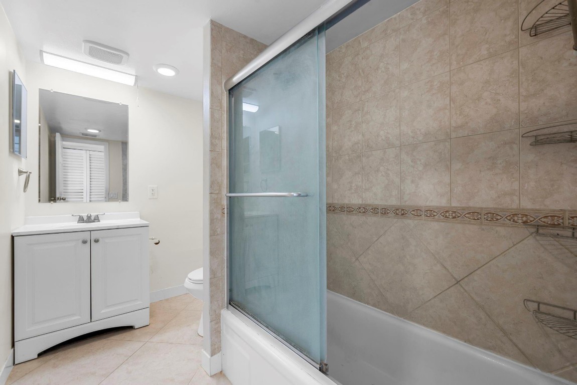 WATERWAY CLUB - Residential Lease