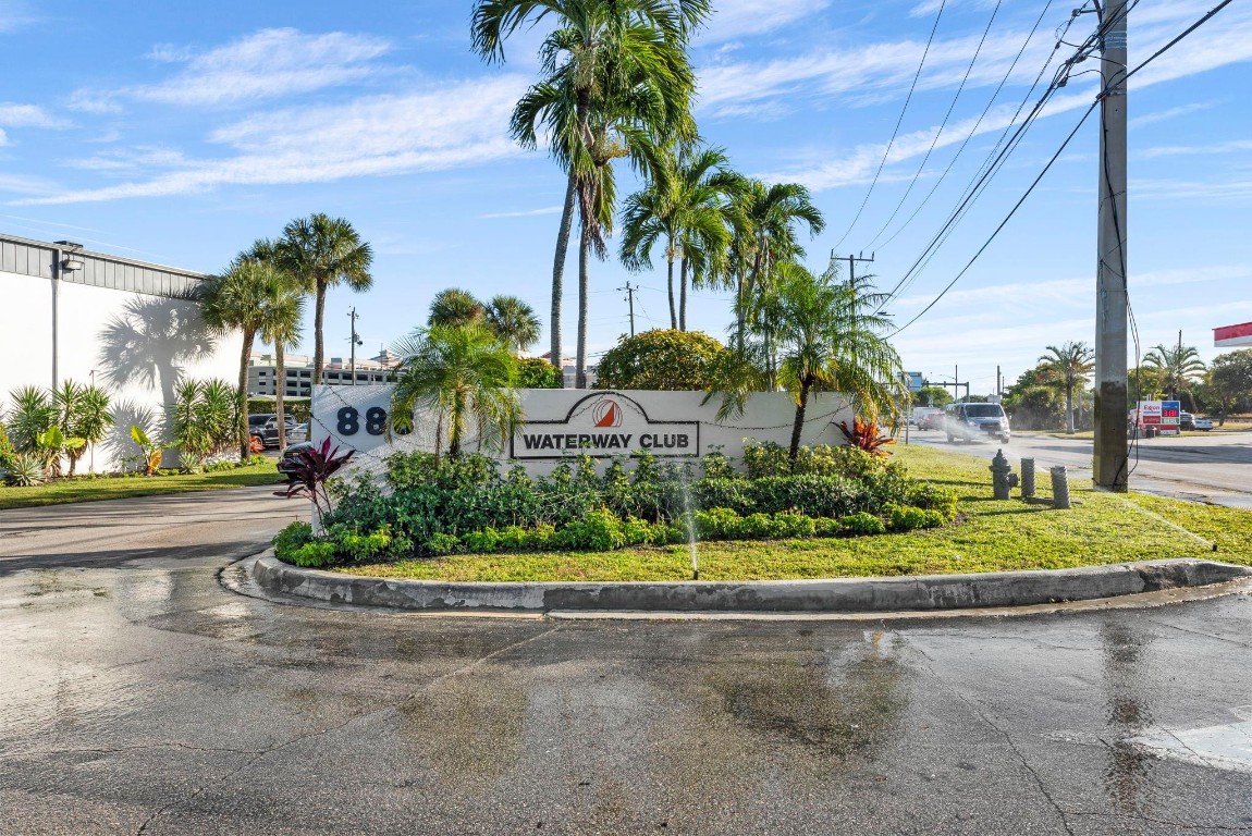 WATERWAY CLUB - Residential Lease