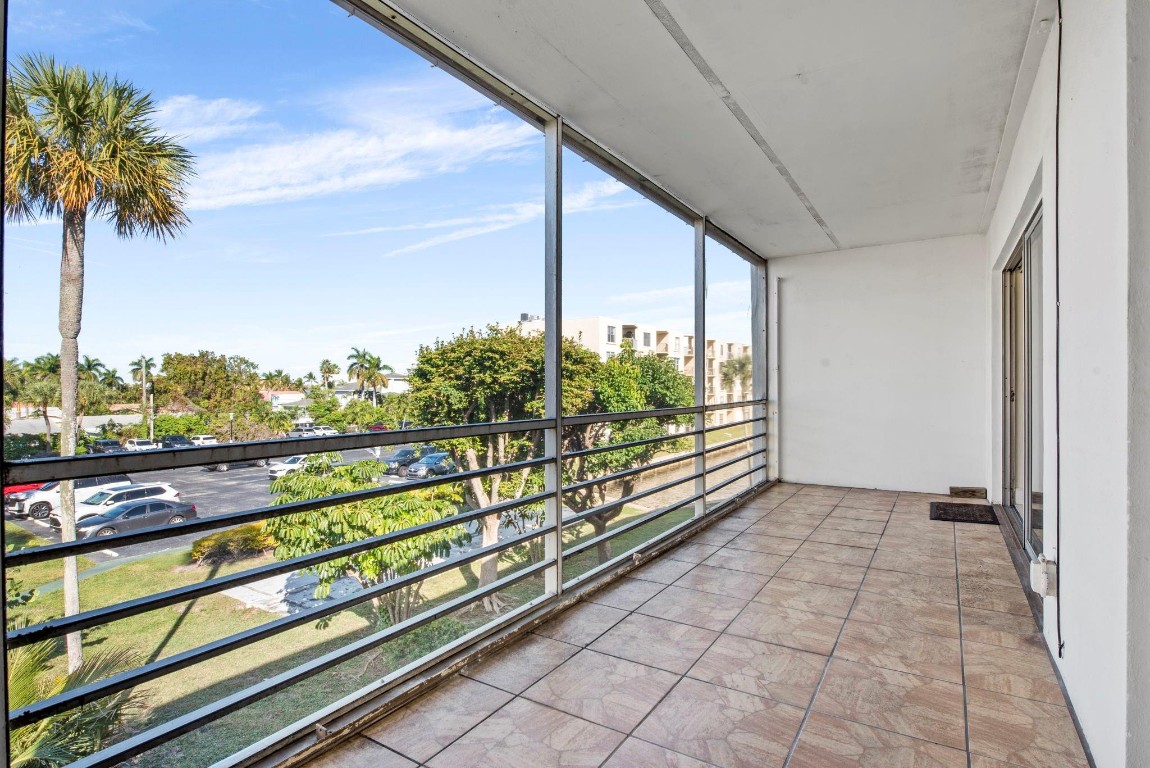 WATERWAY CLUB - Residential Lease