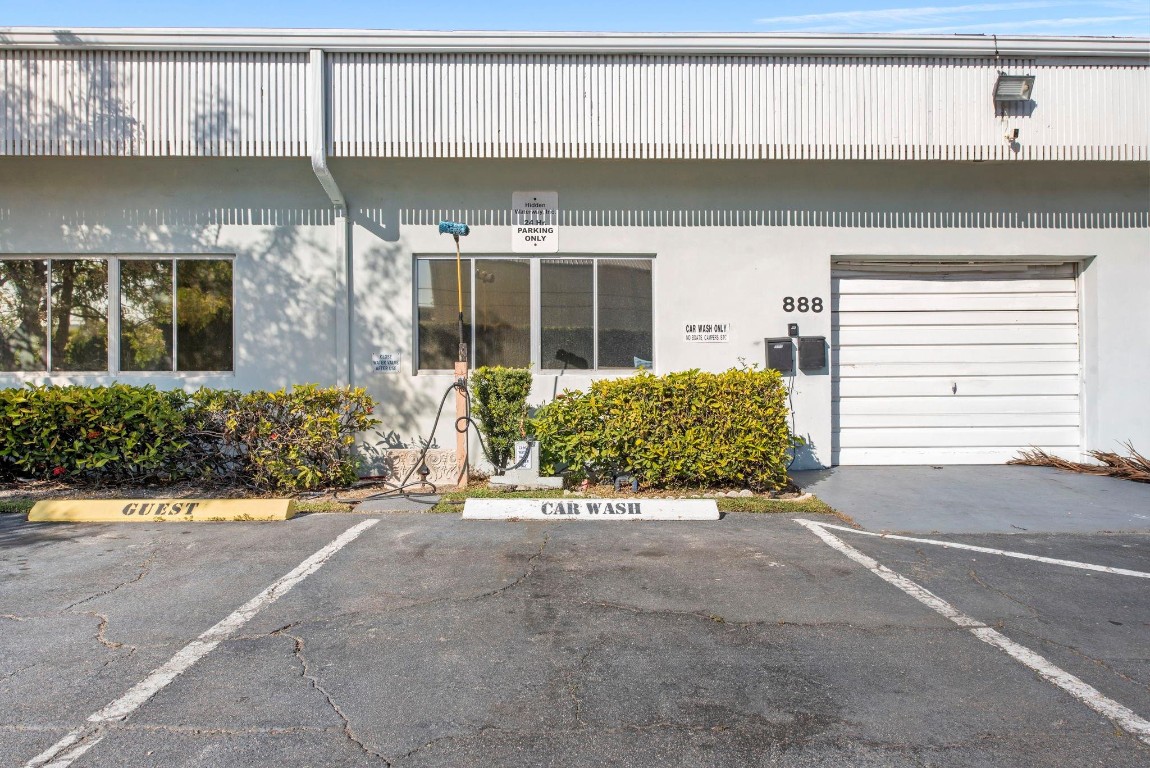 WATERWAY CLUB - Residential Lease