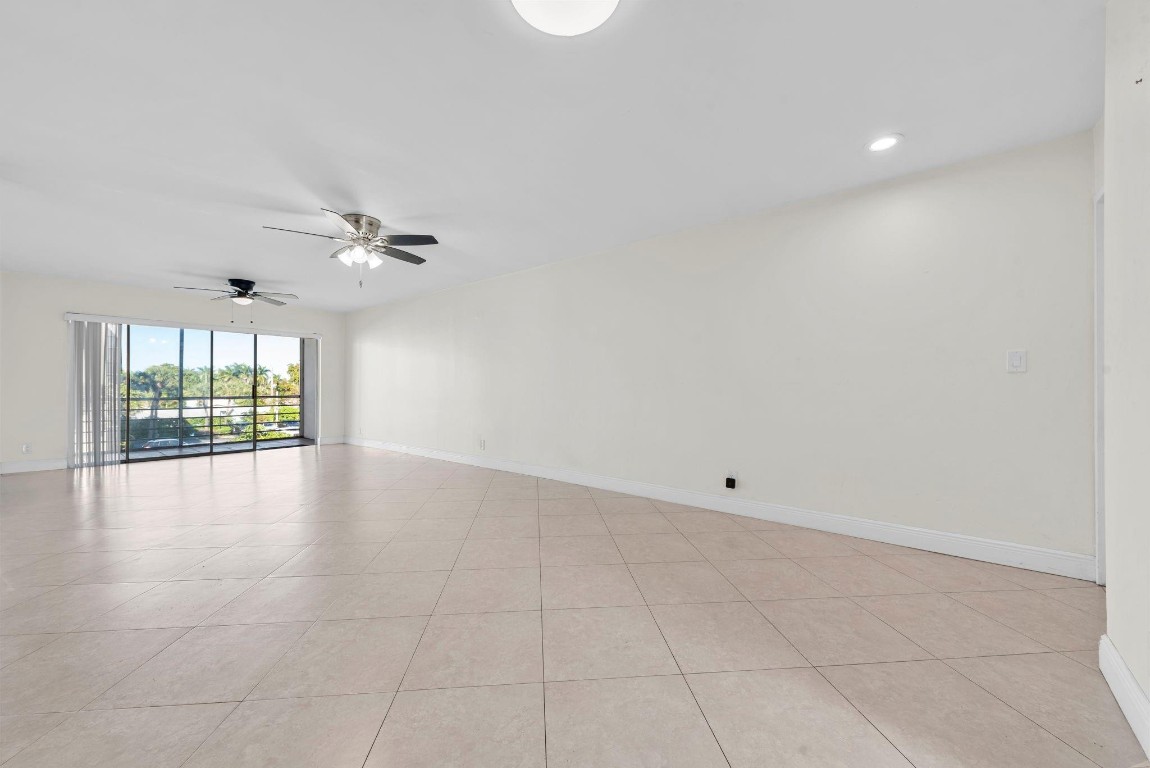 WATERWAY CLUB - Residential Lease