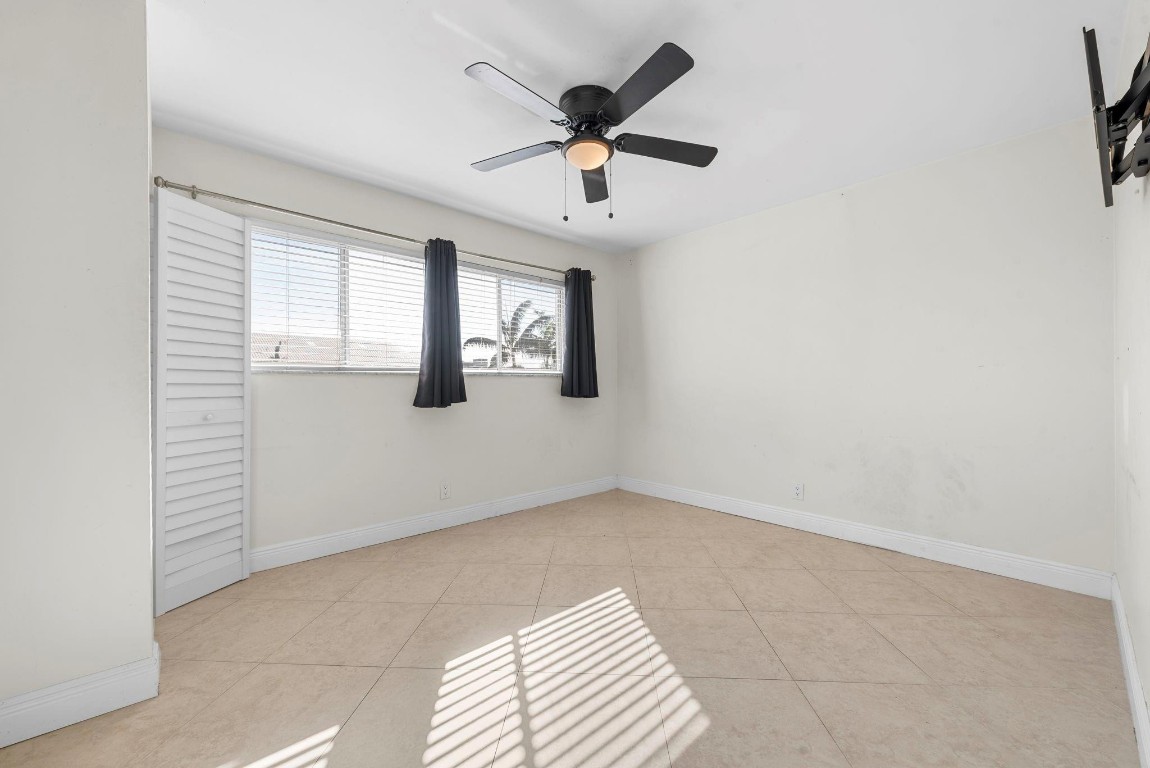 WATERWAY CLUB - Residential Lease