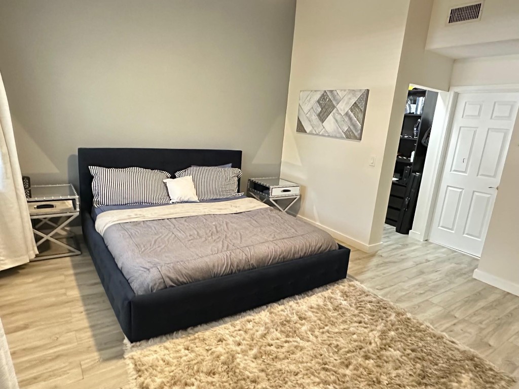 EMERALD OAKS - Residential
