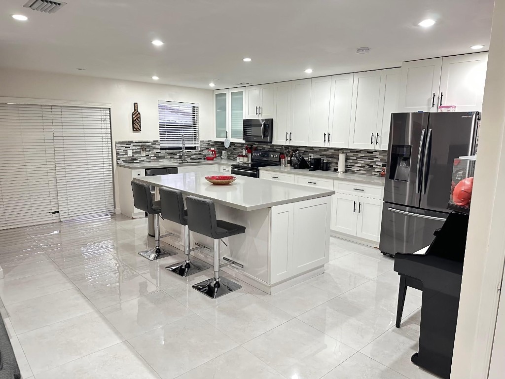 EMERALD OAKS - Residential
