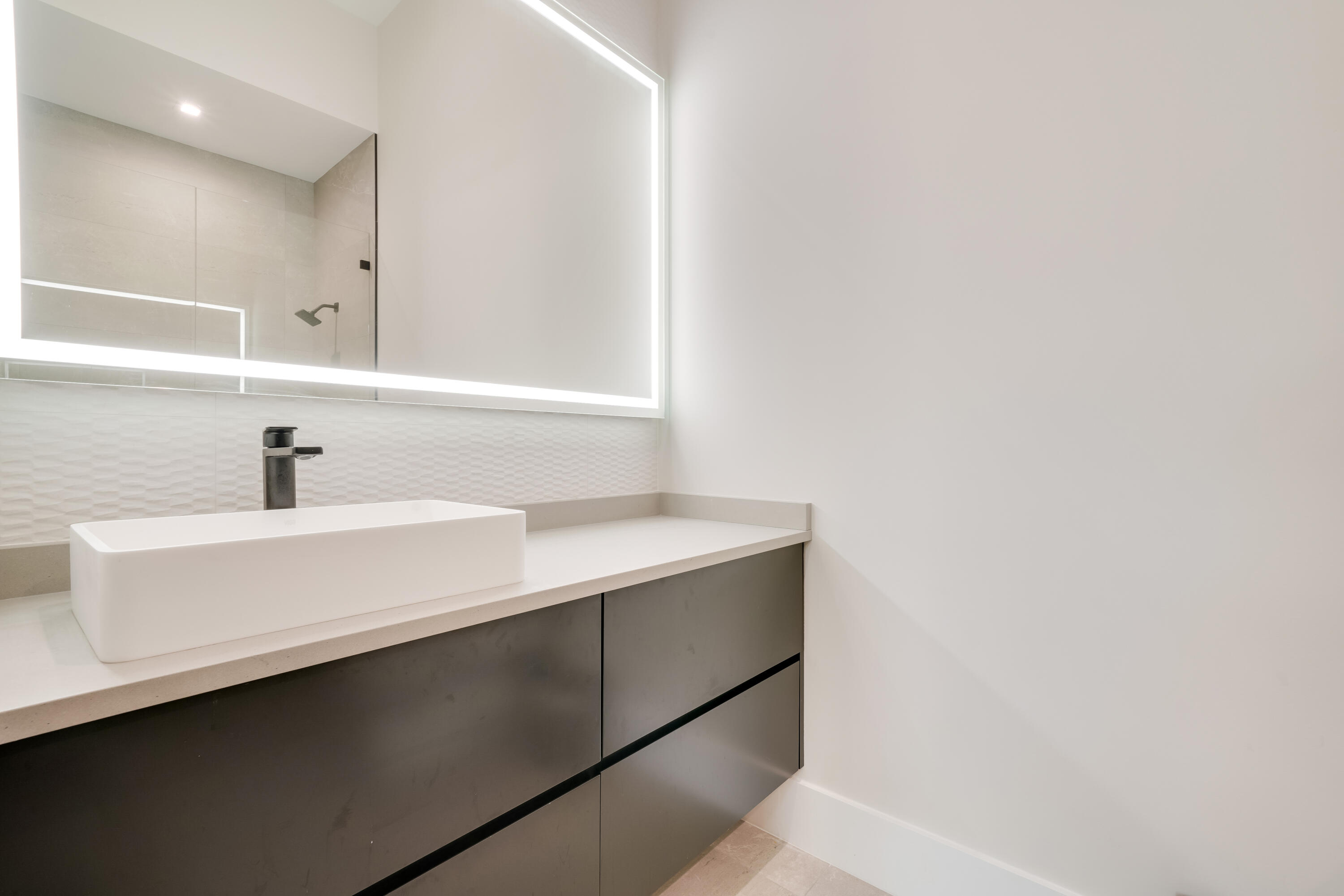 BAY HILL ESTATES - Residential