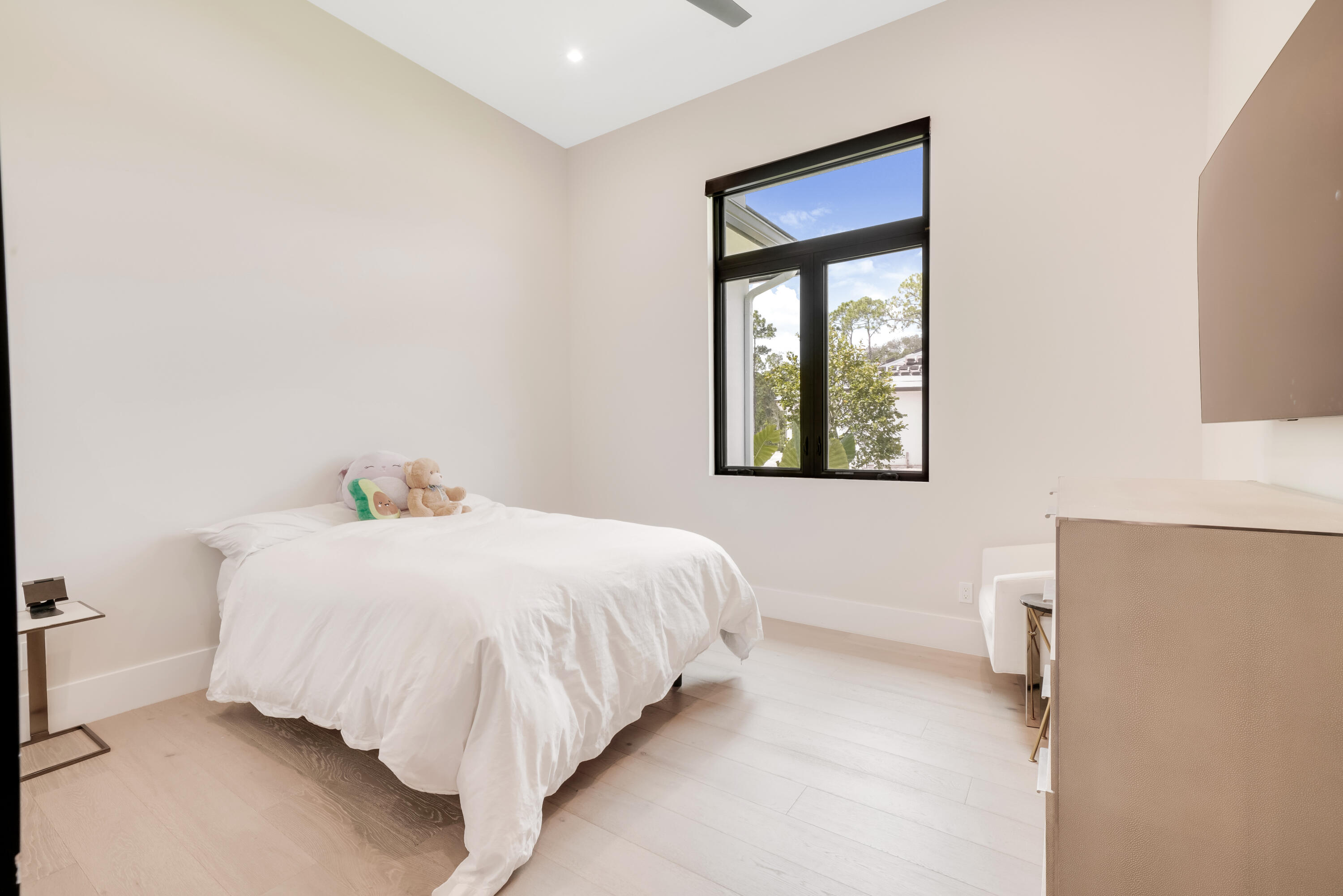 BAY HILL ESTATES - Residential