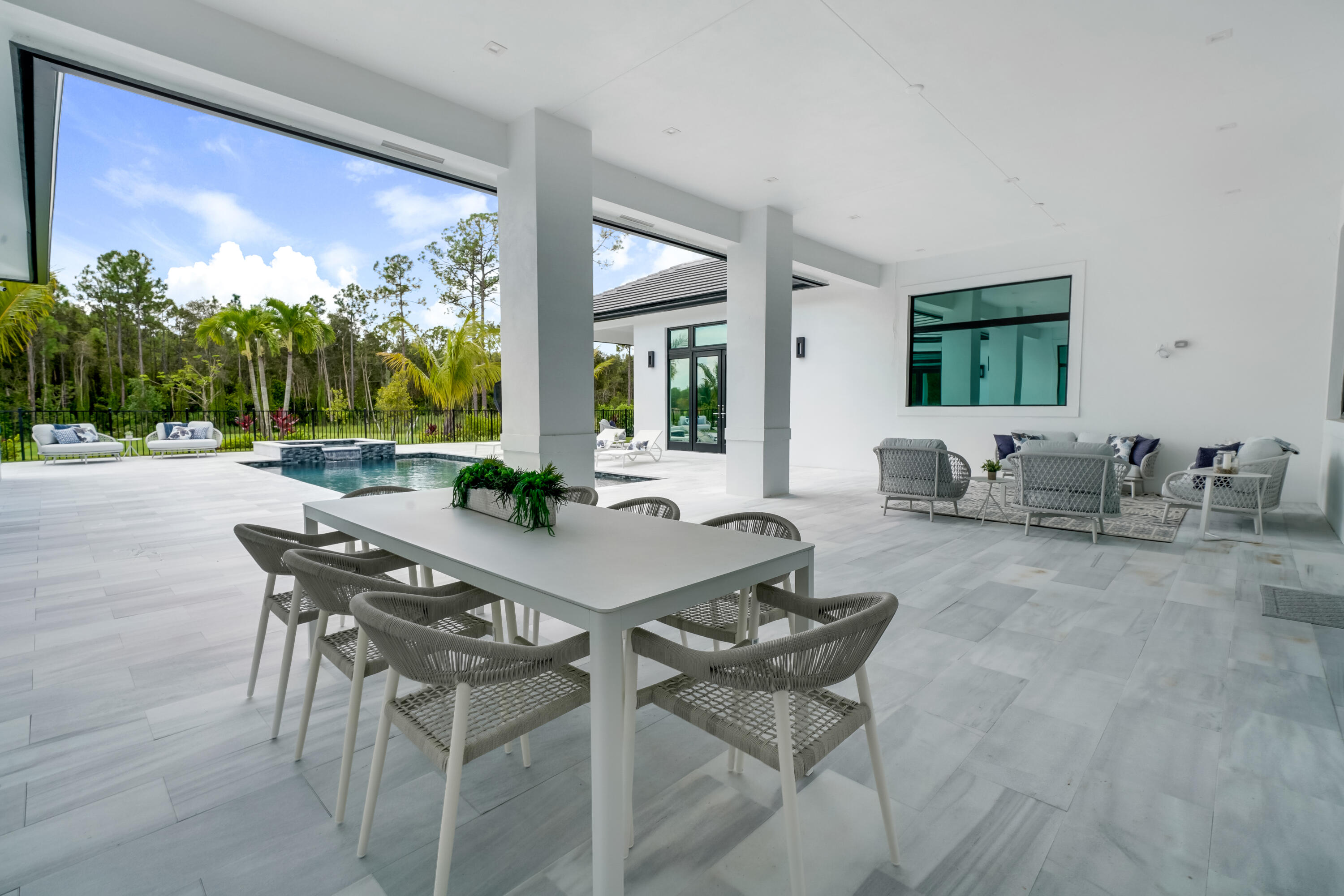 BAY HILL ESTATES - Residential