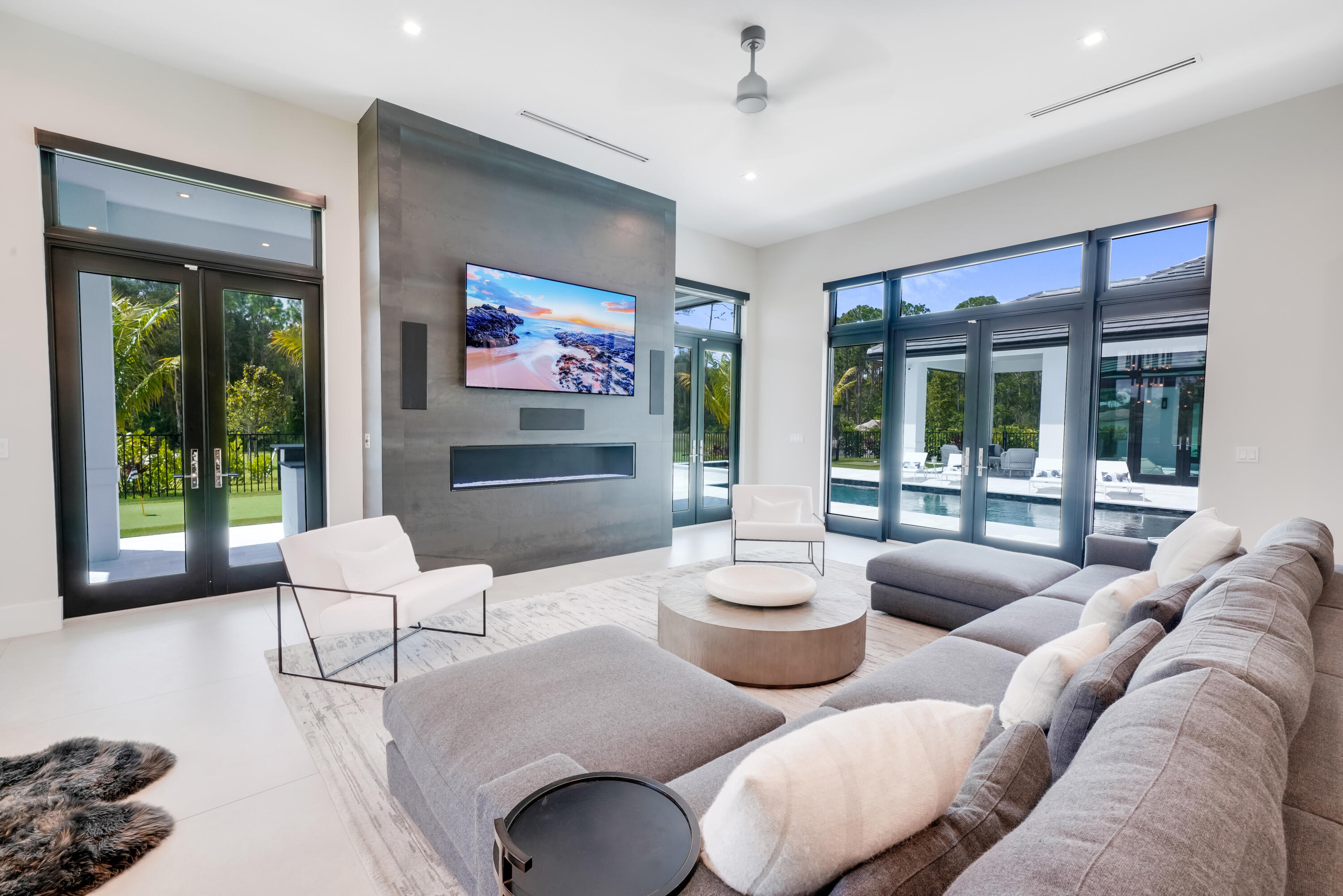 BAY HILL ESTATES - Residential