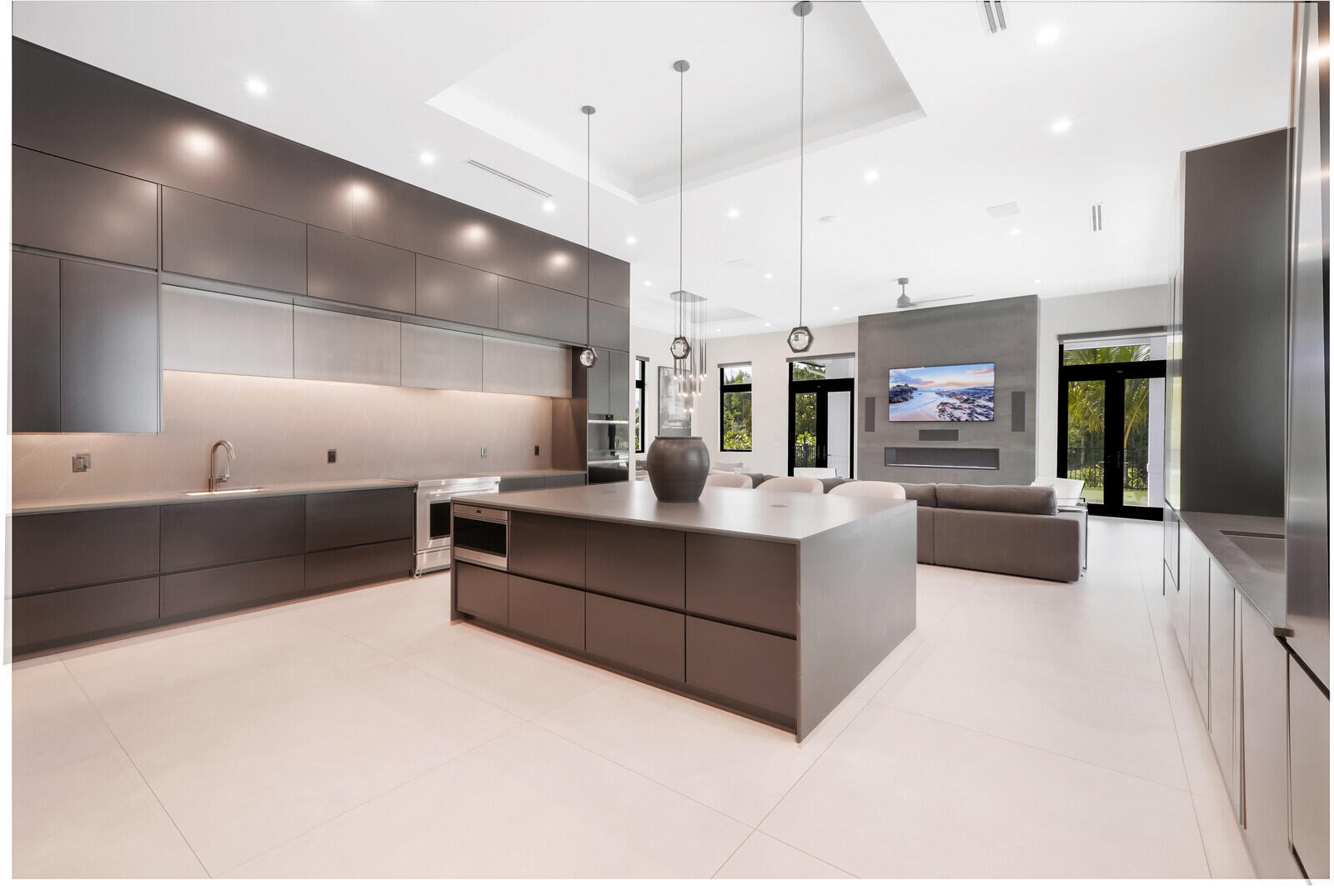 BAY HILL ESTATES - Residential