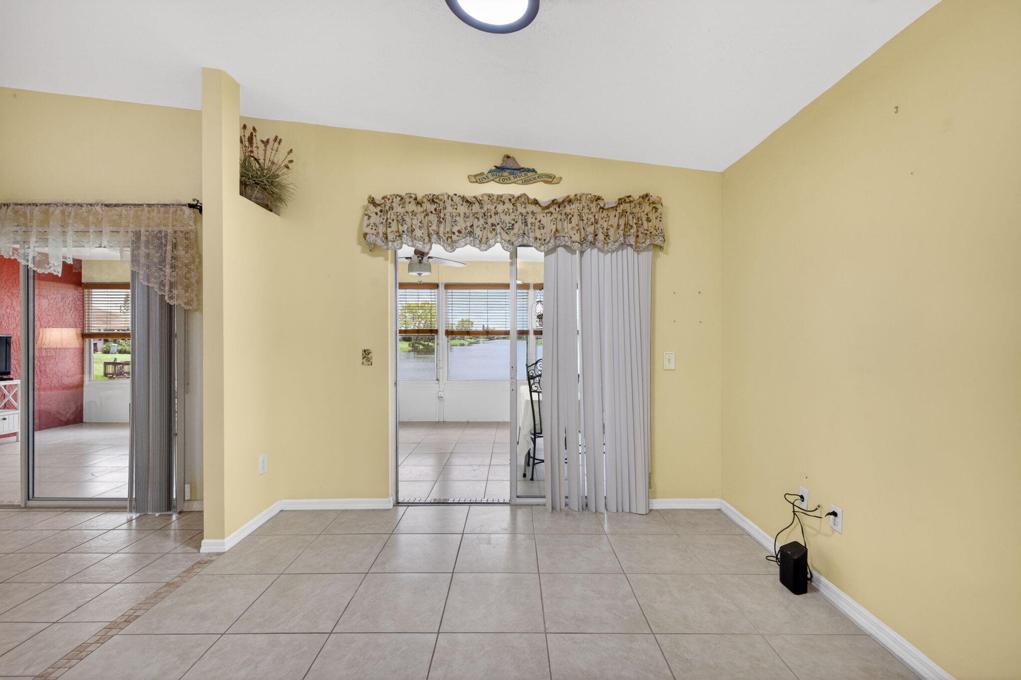 SPANISH LAKES FAIRWAYS NE PHASE - Residential