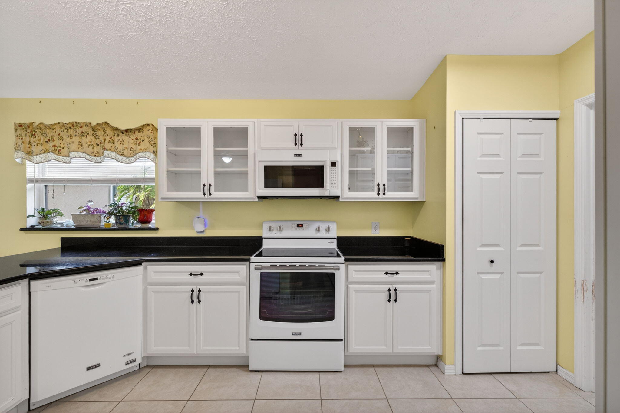 SPANISH LAKES FAIRWAYS NE PHASE - Residential