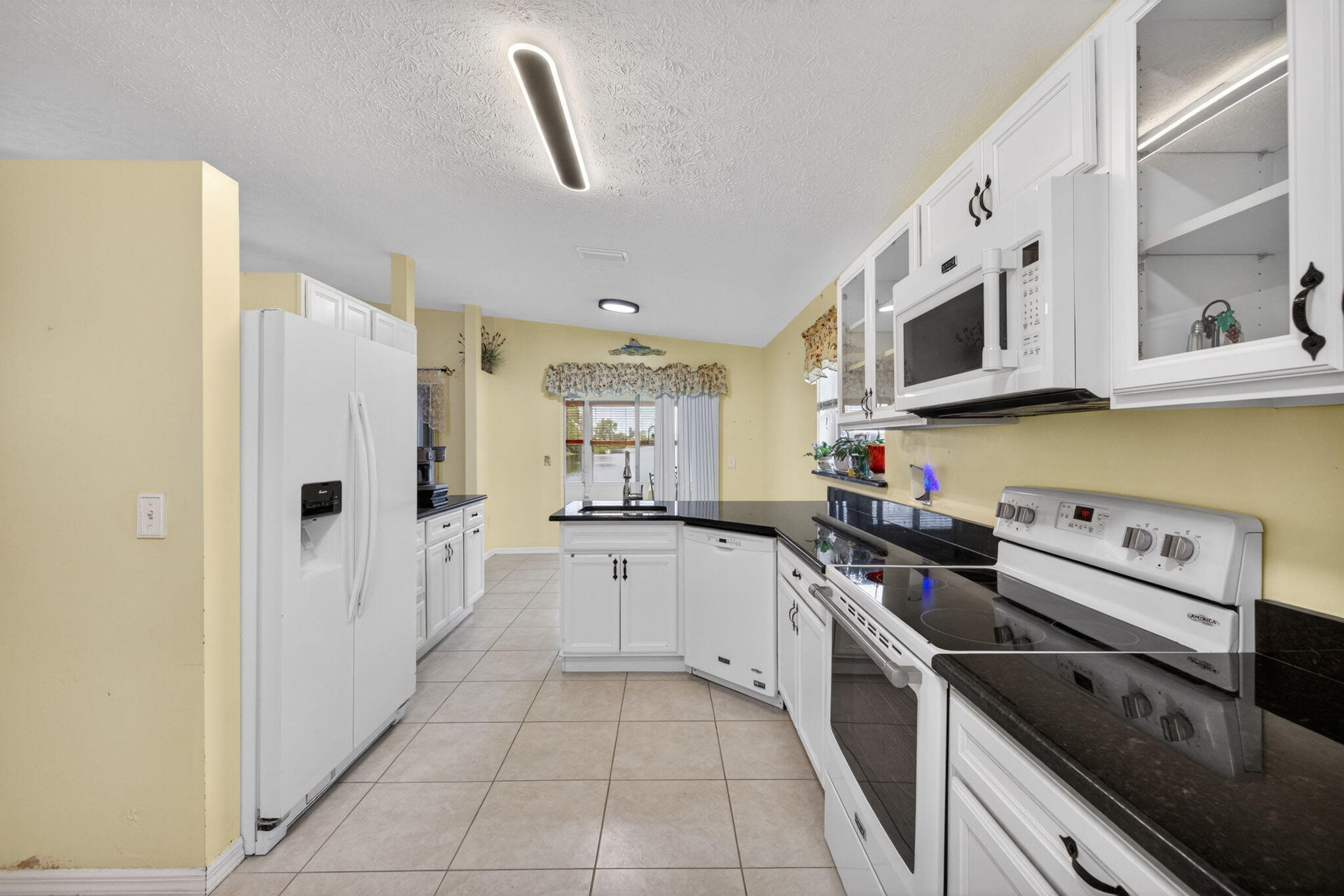 SPANISH LAKES FAIRWAYS NE PHASE - Residential