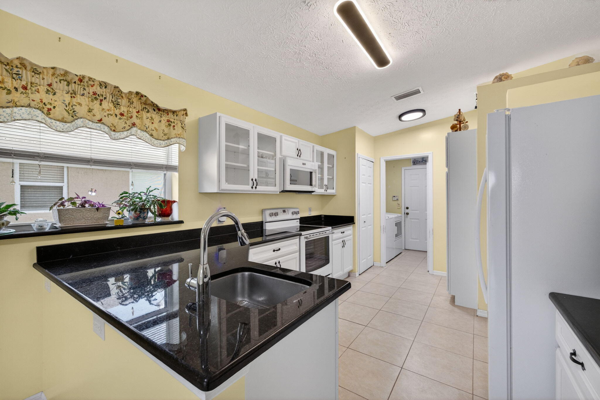 SPANISH LAKES FAIRWAYS NE PHASE - Residential