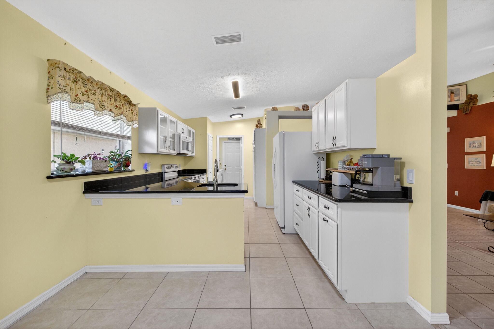 SPANISH LAKES FAIRWAYS NE PHASE - Residential