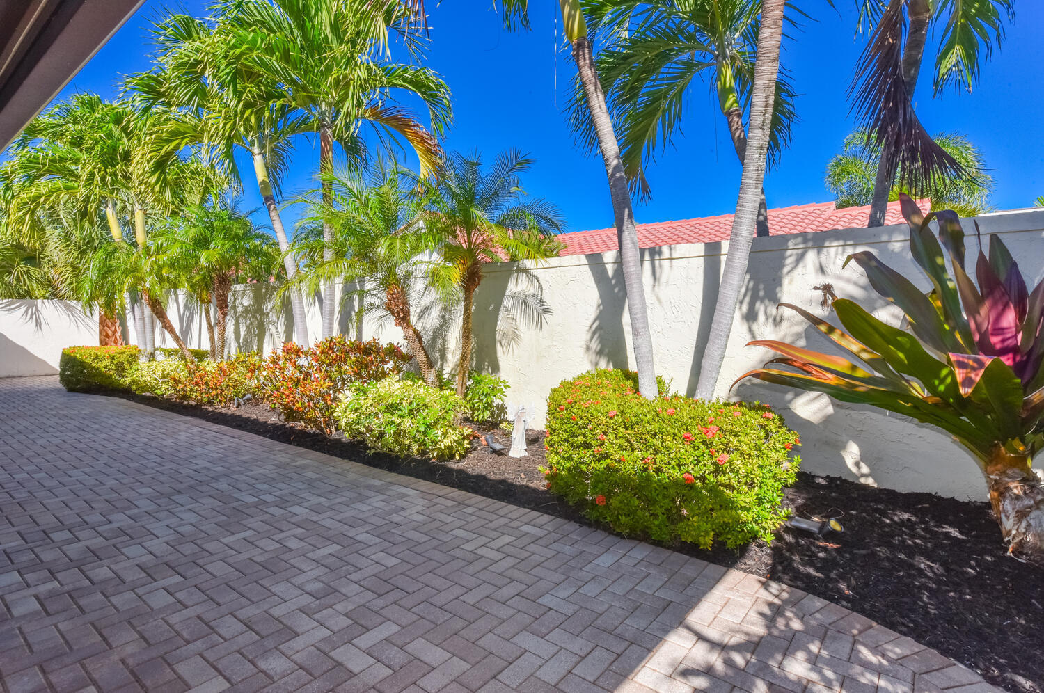 VIA DEL MAR CONDO - Residential