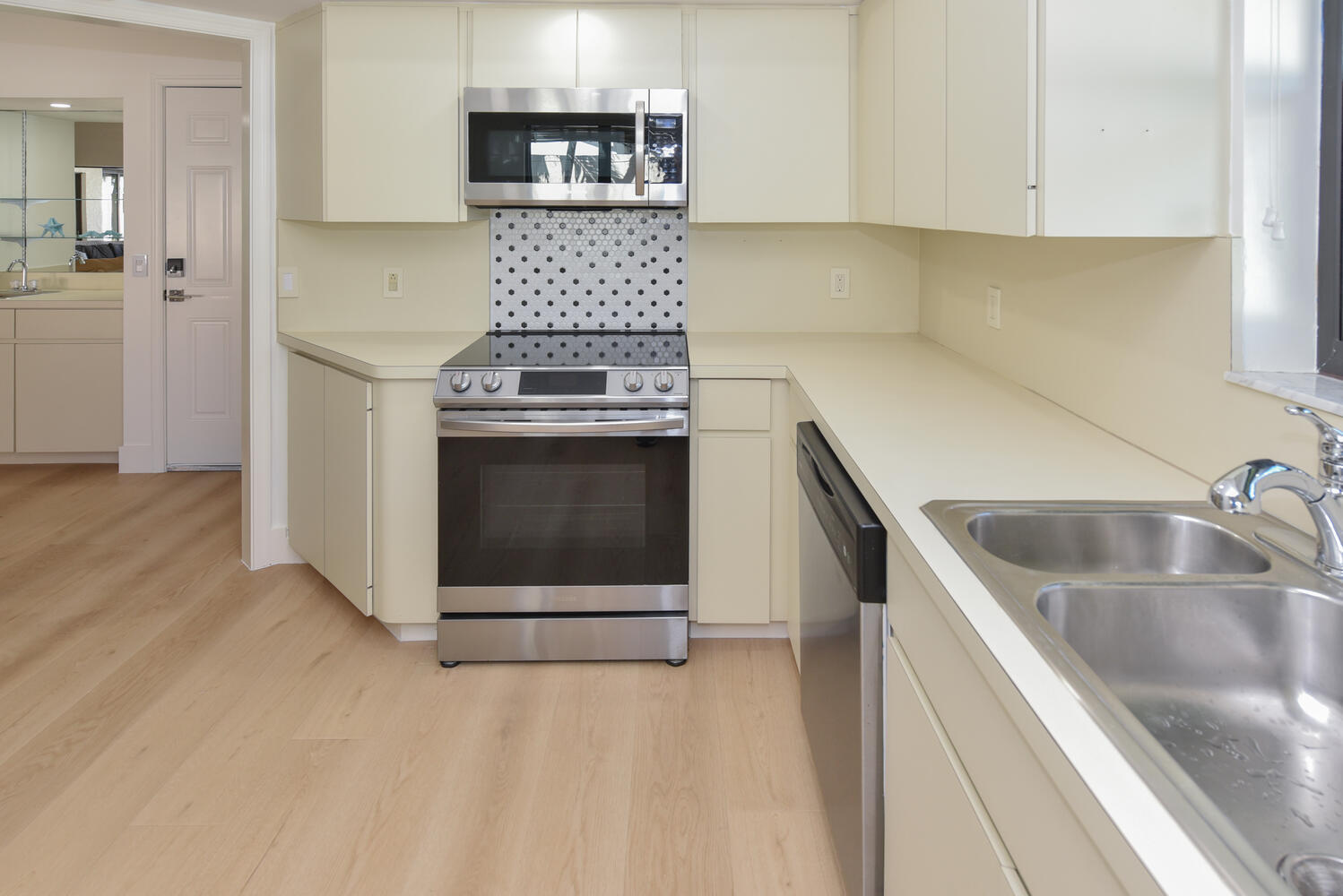 VIA DEL MAR CONDO - Residential