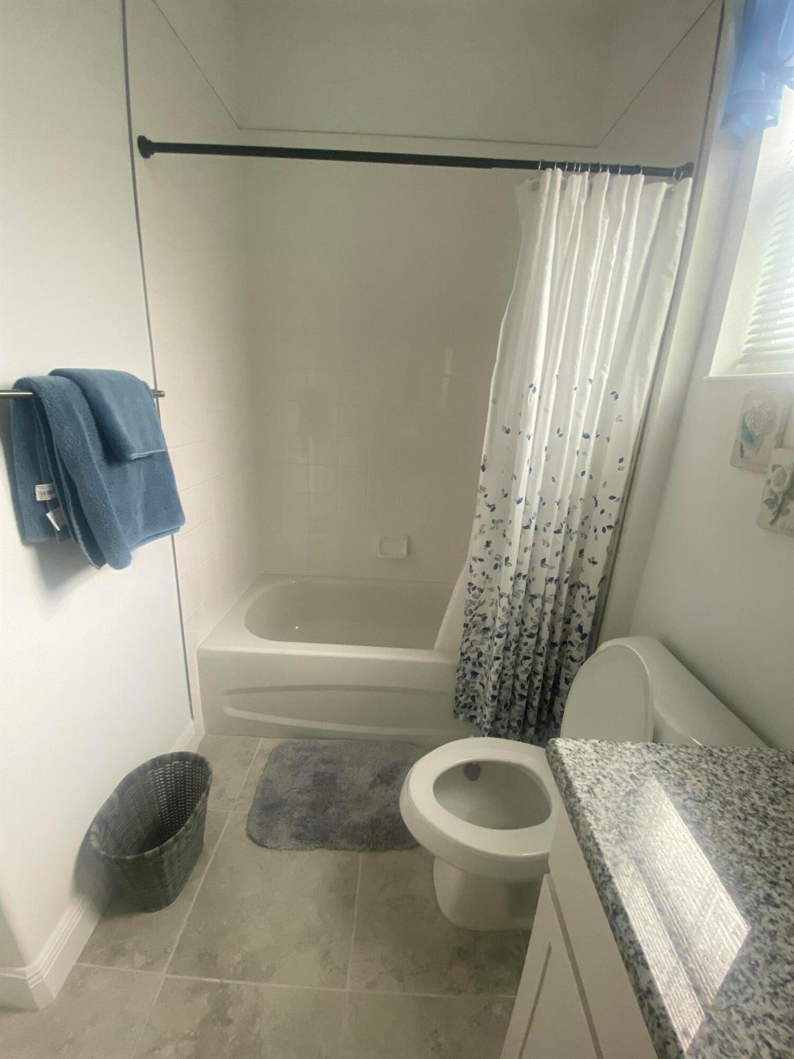 PORT ST LUCIE SECTION 21 - Residential Lease