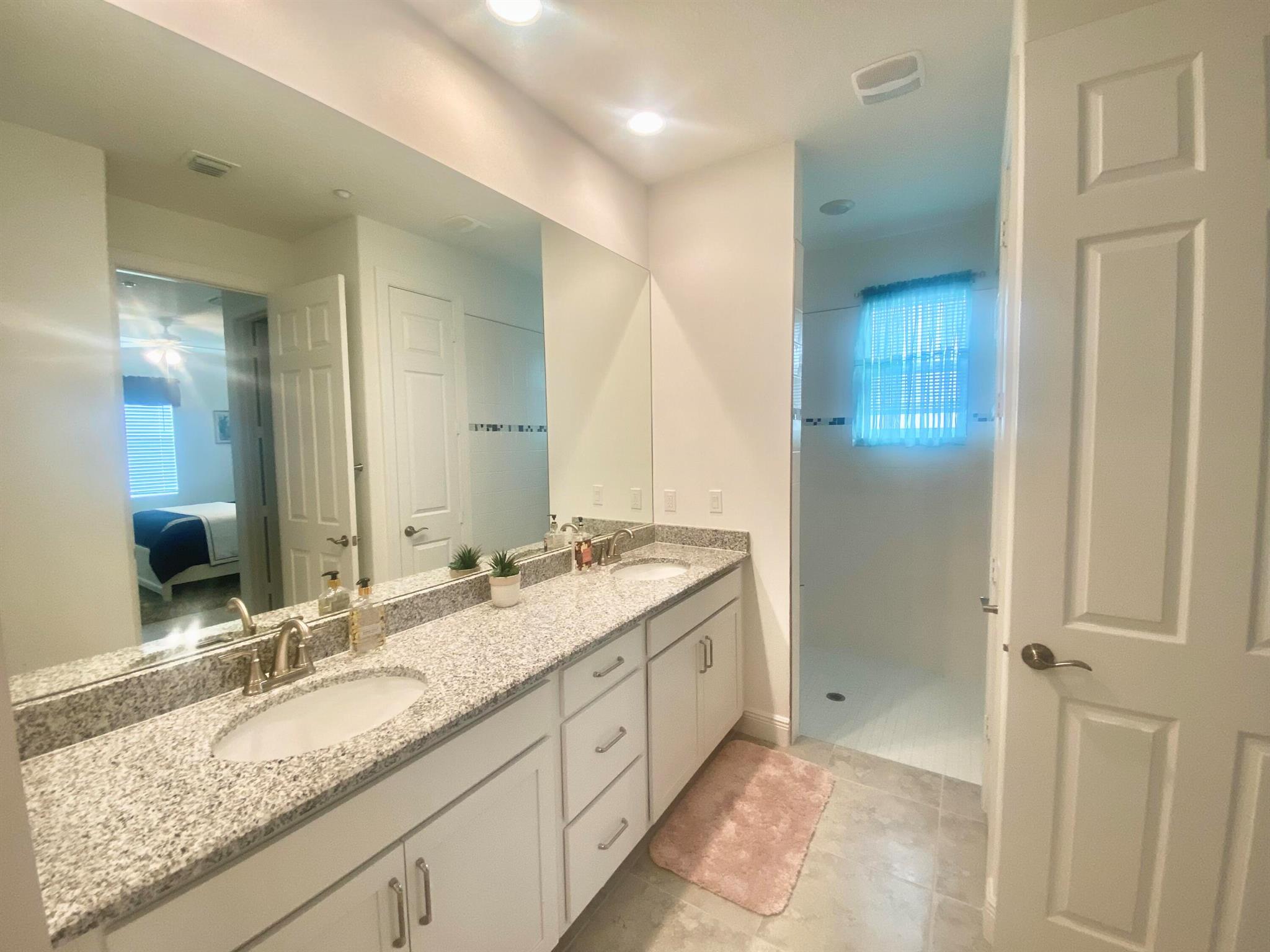 PORT ST LUCIE SECTION 21 - Residential Lease