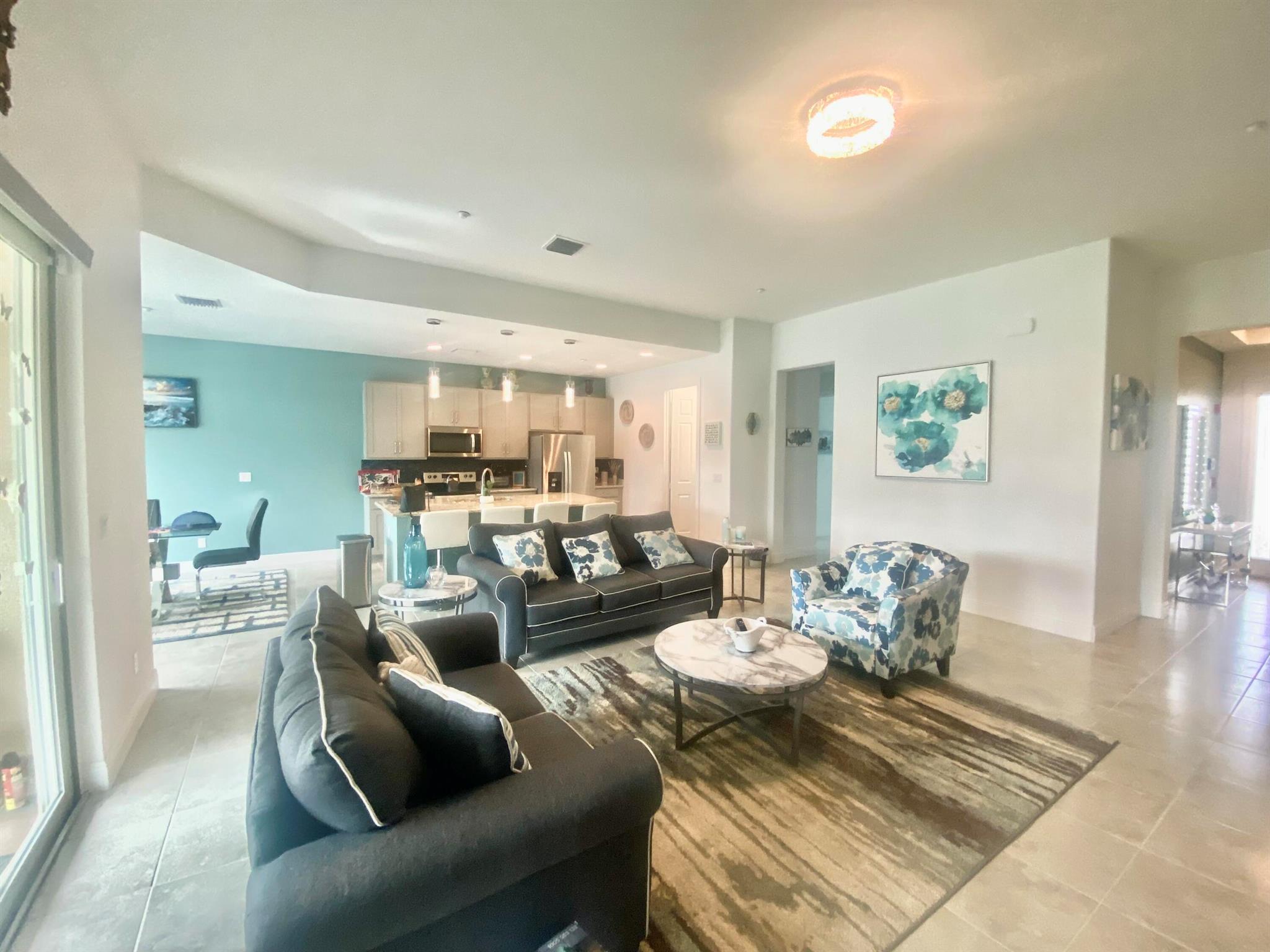 PORT ST LUCIE SECTION 21 - Residential Lease