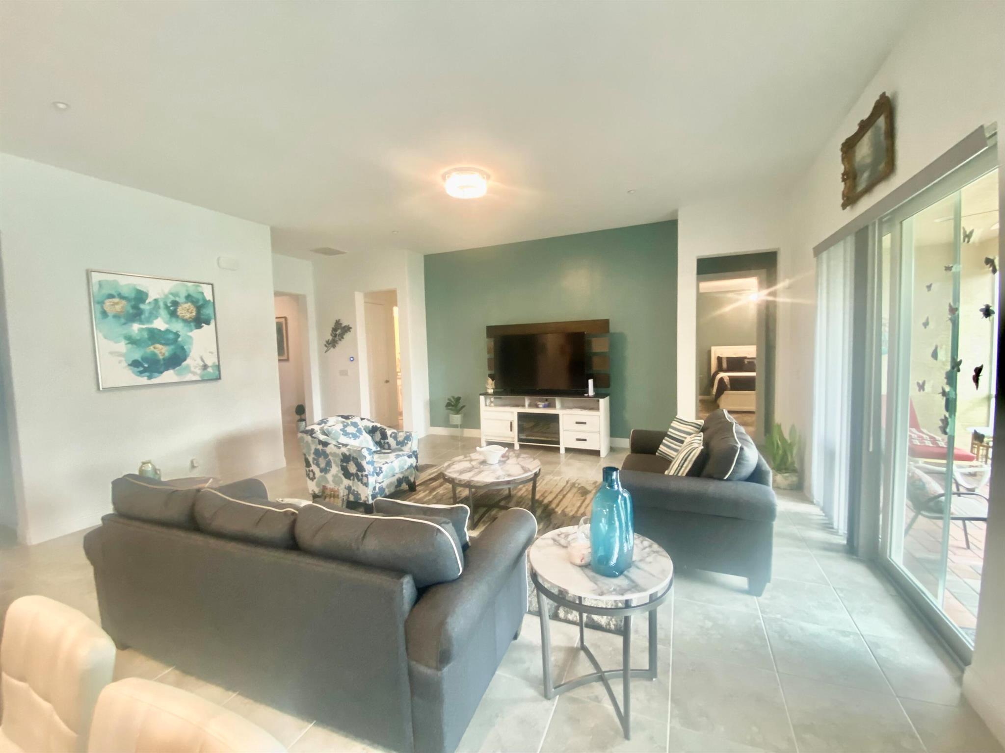 PORT ST LUCIE SECTION 21 - Residential Lease