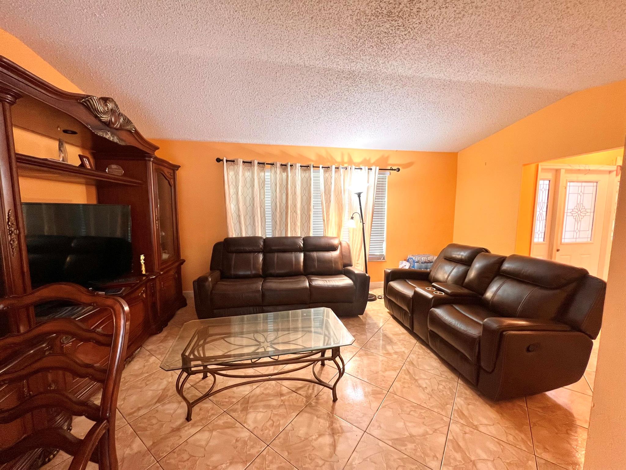 100 SW 32nd Avenue