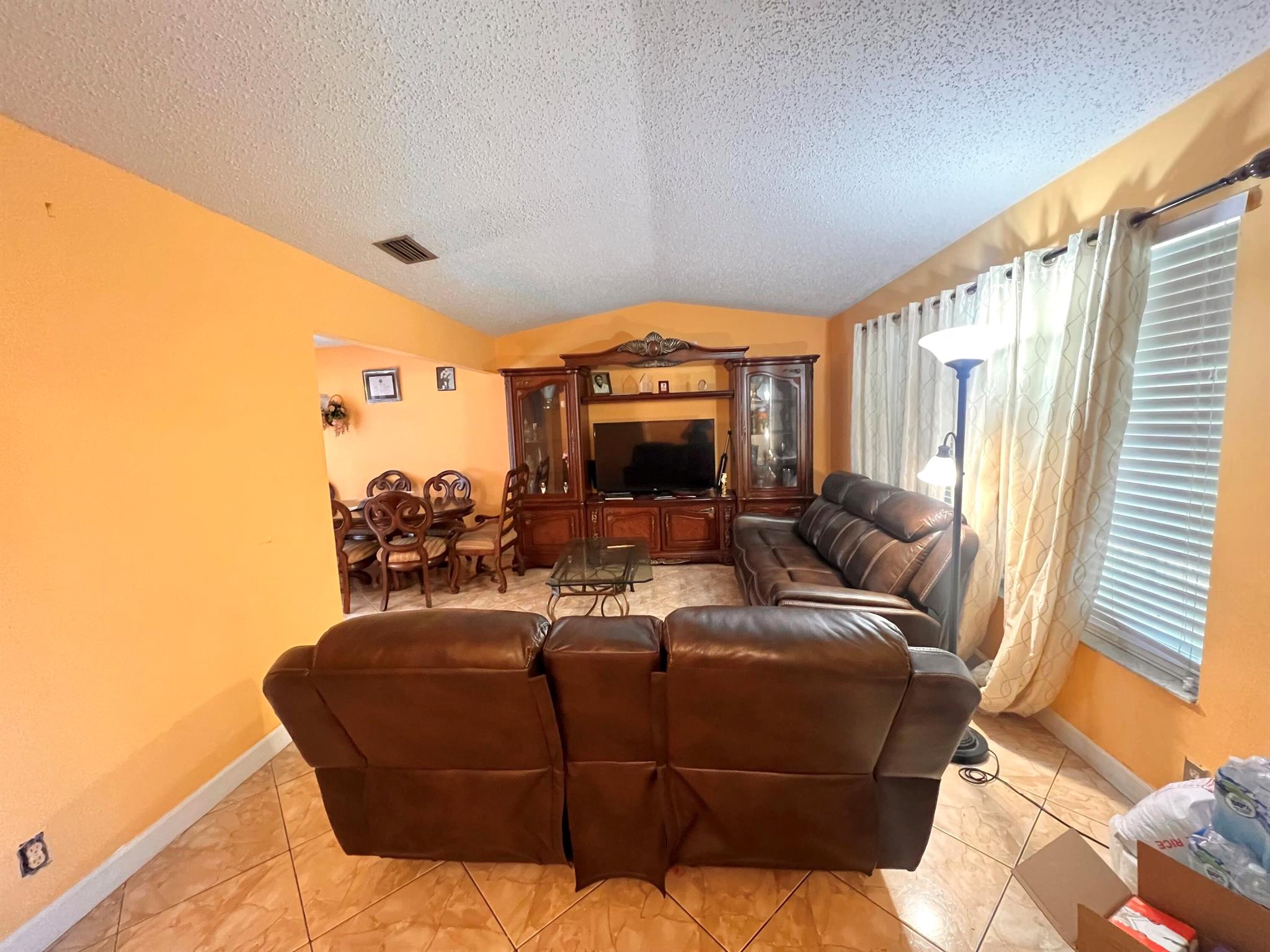 100 SW 32nd Avenue