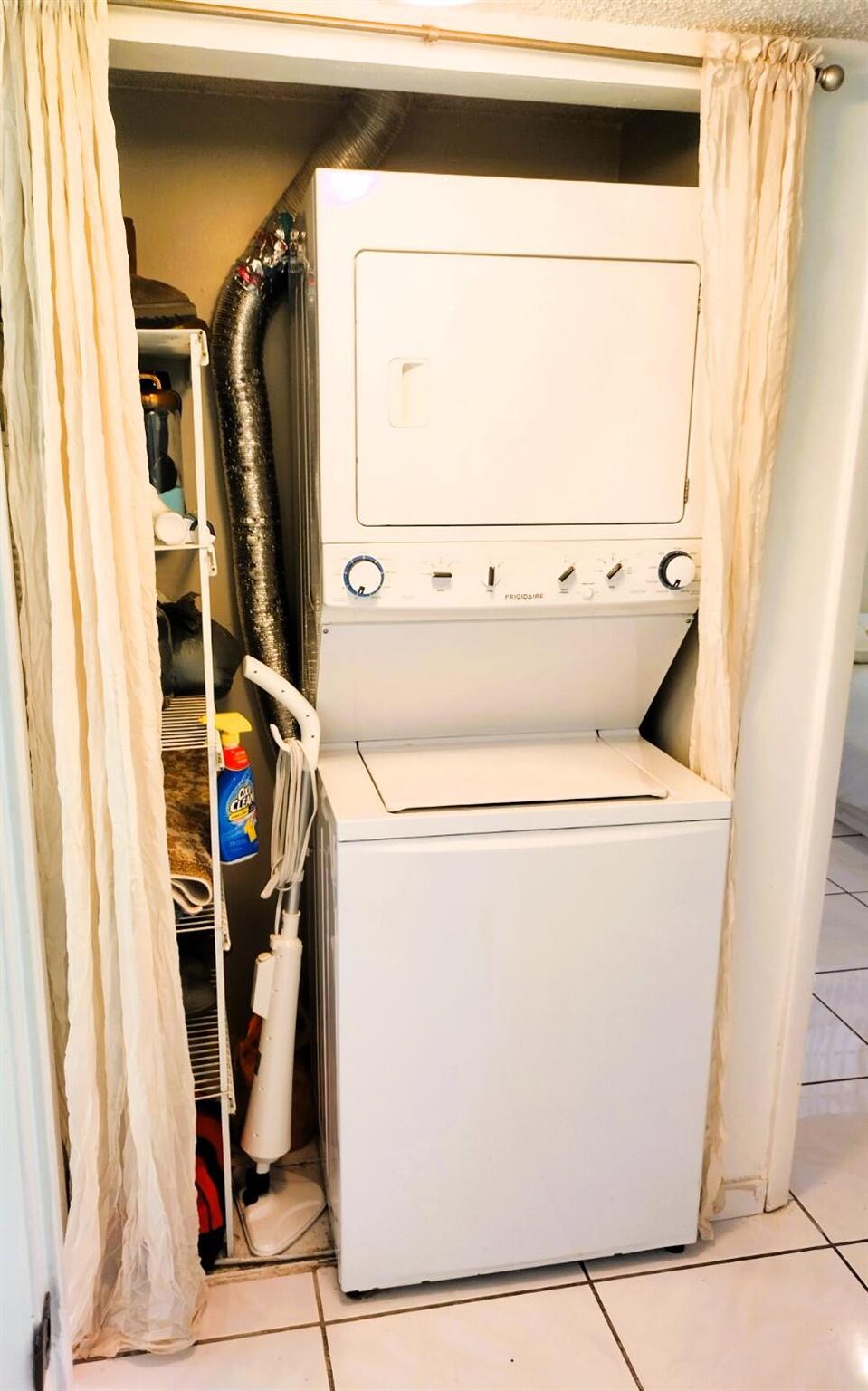 MOORS POINTE CONDO - Residential